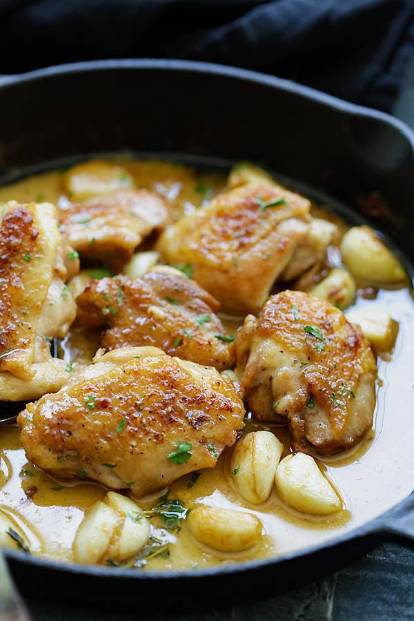 Easy skillet chicken thigh recipes Easy skillet chicken thigh recipes