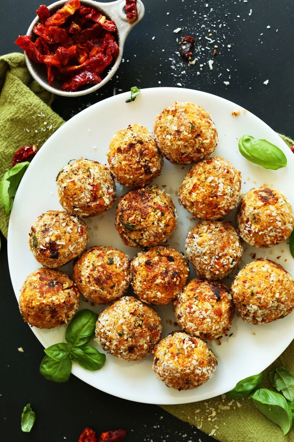 10 Vegetarian Meatball Recipes That Prove You Don't Need Meat HuffPost