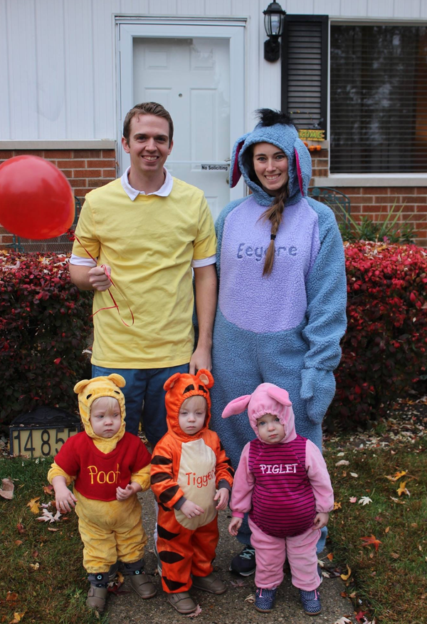 59 Family Halloween Costumes That Are Clever Cool And Extra Cute