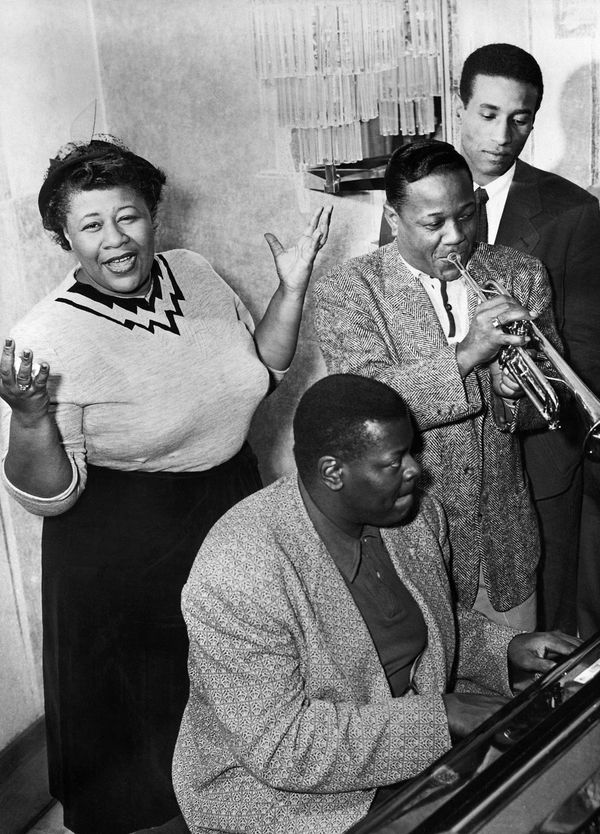 21 Dazzling Photos Of Jazz Legend Ella Fitzgerald Over The Years The Huffington Post 