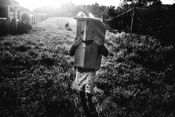 Photo Series Shows Kids Enjoying Childhood Without Technology 591f0e42140000960005c0af