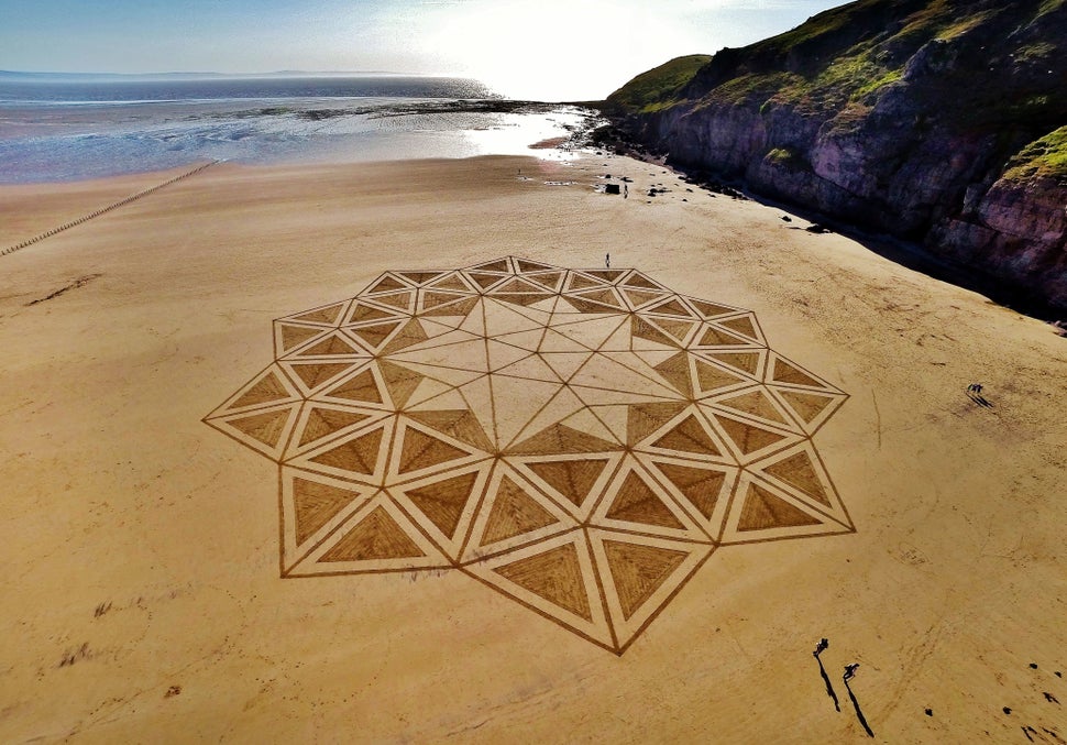 Wildly Relaxing Sand Art Is The Creative Therapy Our World Needs HuffPost
