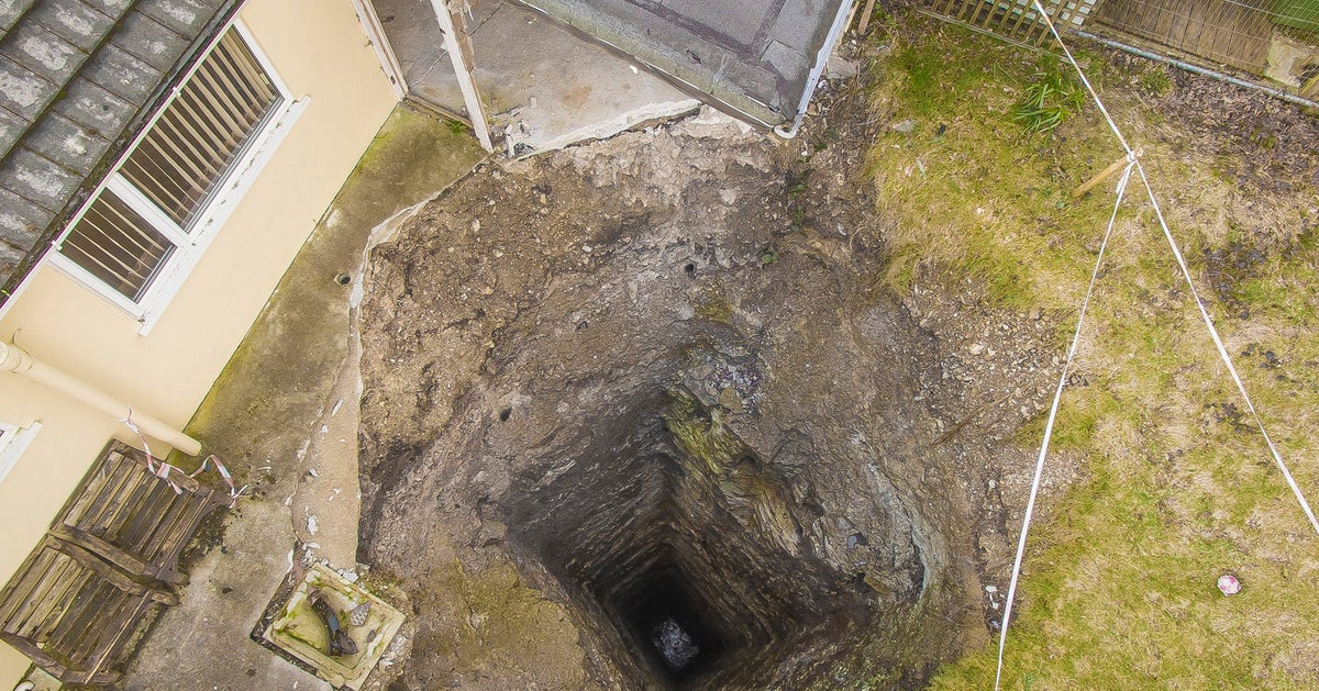 300ft Deep Mine Shaft Opens Just Yards From Cornwall Home