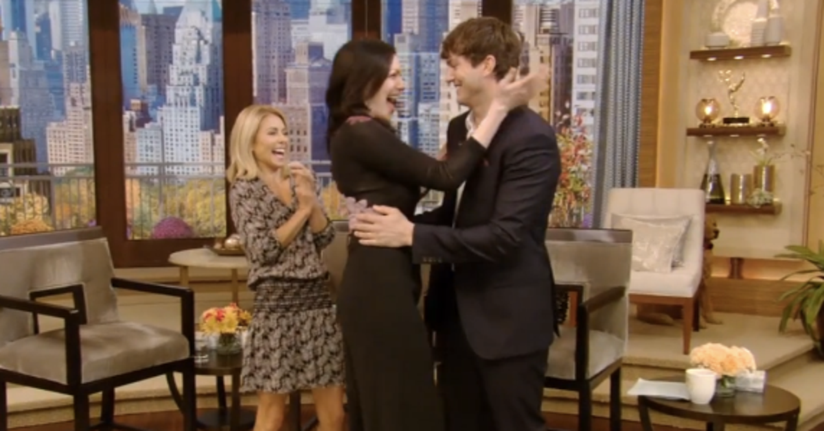 Ashton Kutcher Freaks Out On Laura Prepon After She Forgets To Tell Him She's Engaged