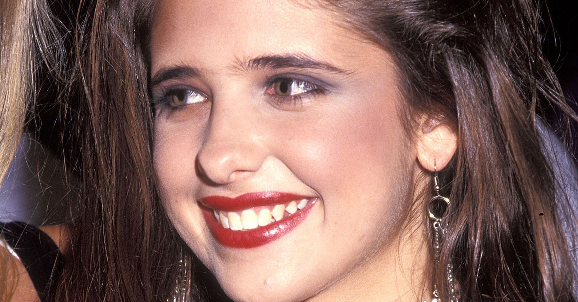 explainthe90sin4words-resurfaces-90s-pop-culture-references-huffpost