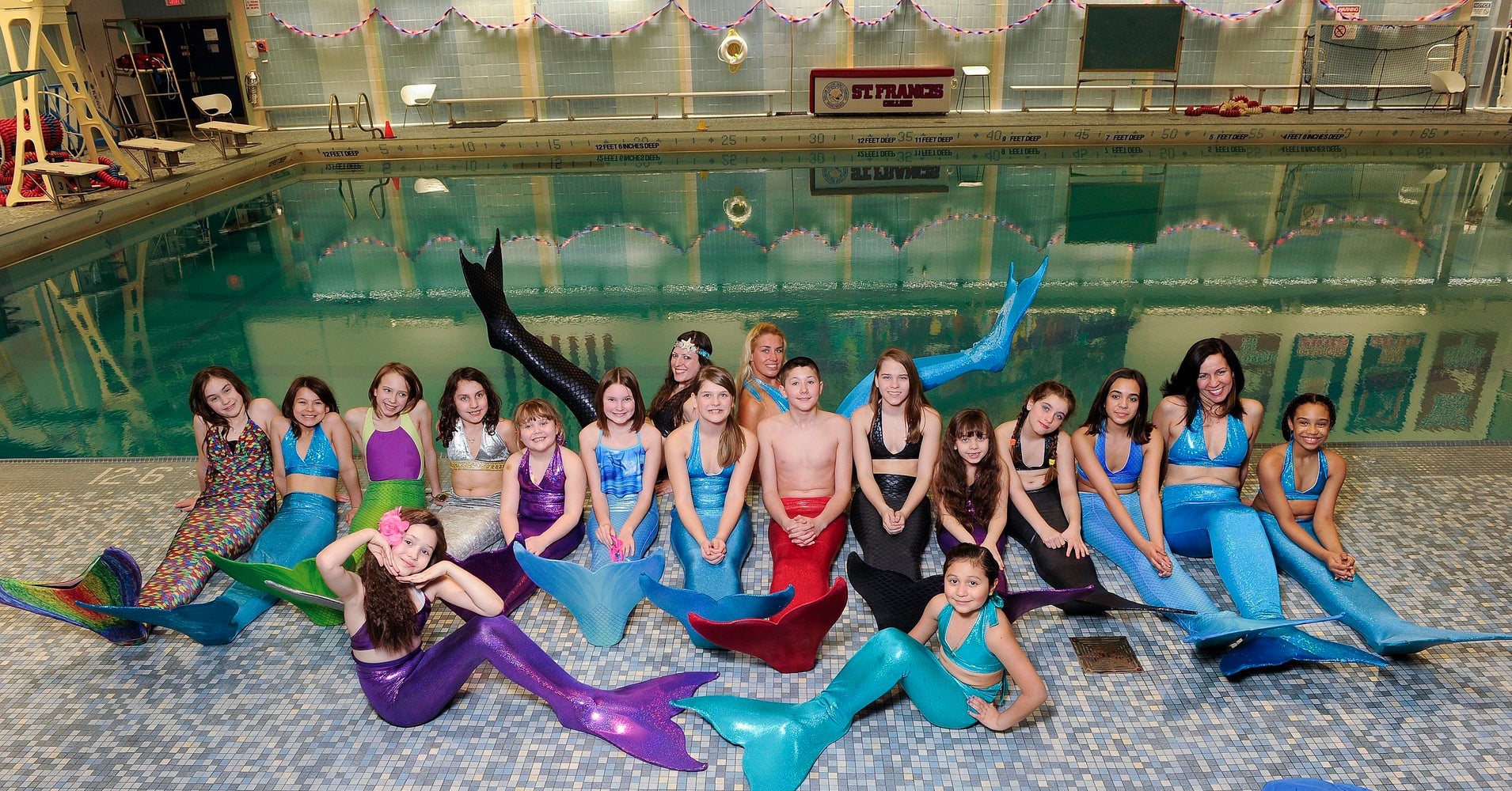 Swimming Lessons For A Mermaid Mermaid School Lets You Be A Magical Sea Creature While Strengthening