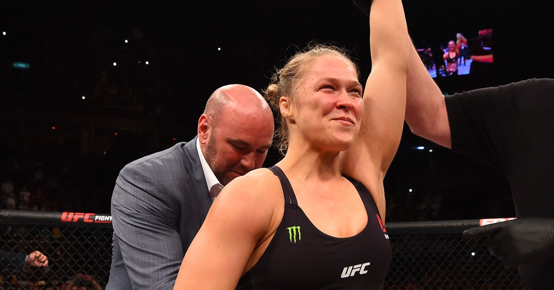 Ronda Rousey Defeats Bethe Correia By Knockout In 34 Seconds Huffpost 