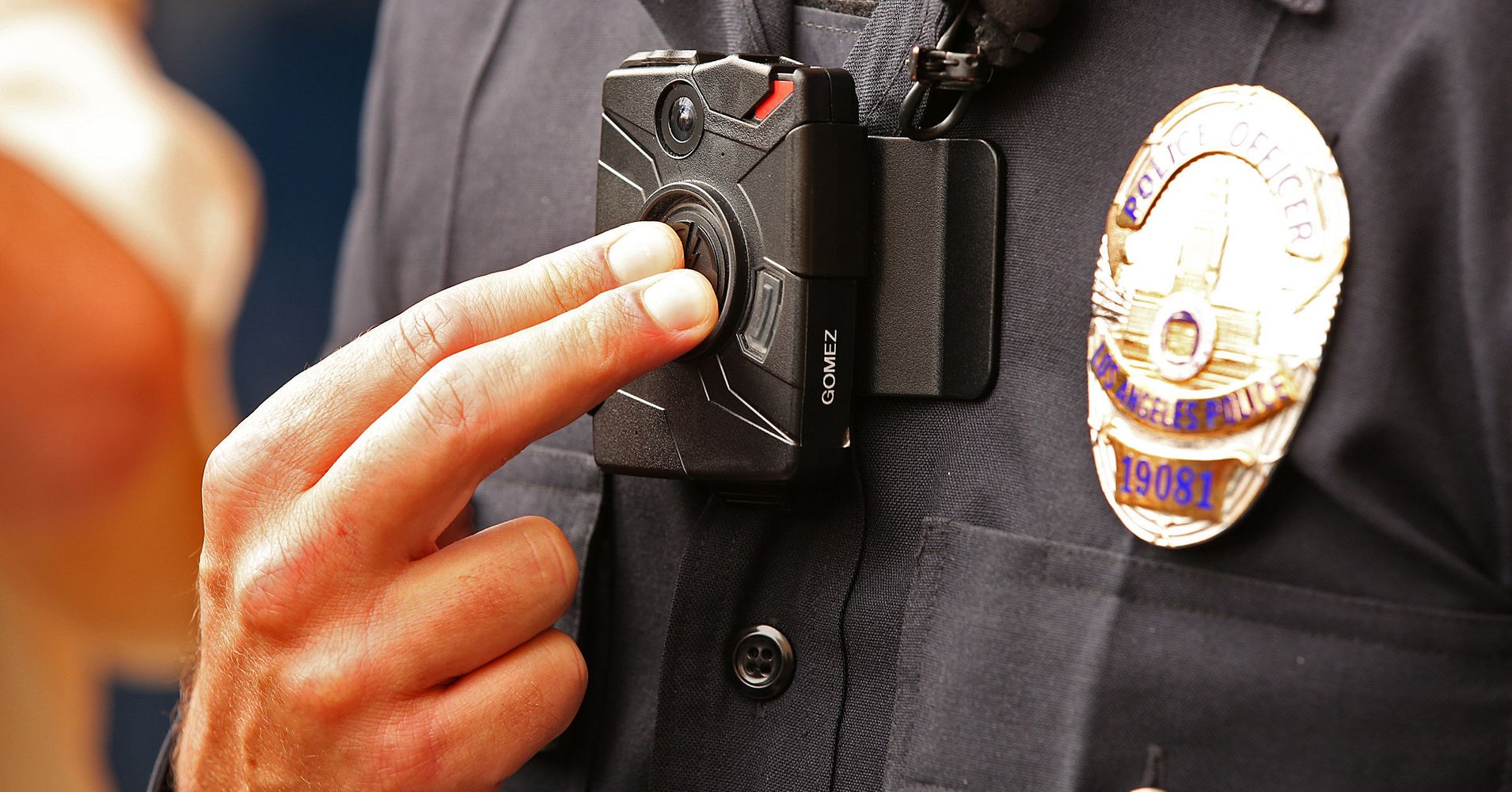 Here's How Police Could End Up Making Body Cameras Mostly Useless ...