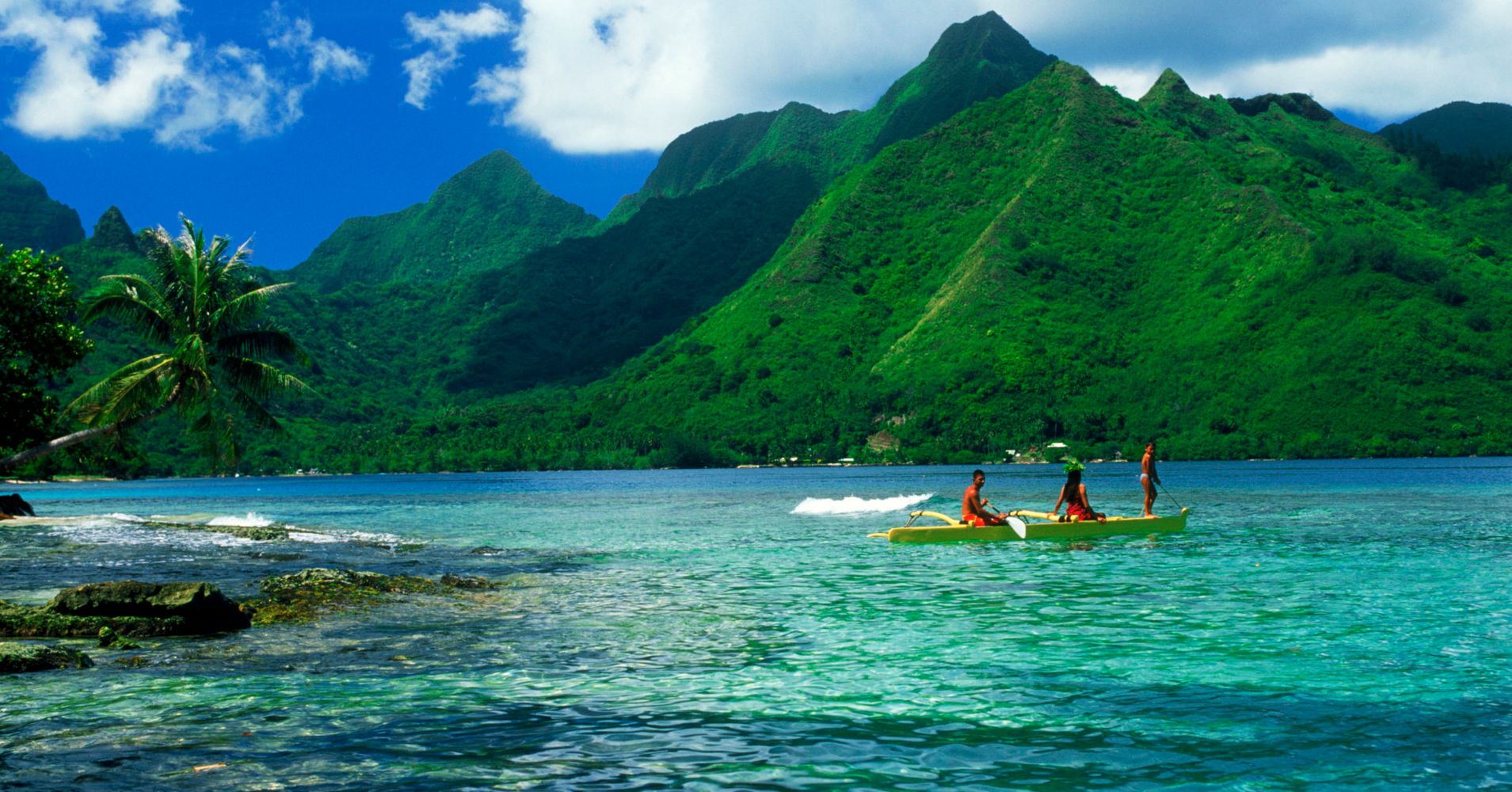 Moorea Is The World’s Most Beautiful Island You’ve Never Heard Of