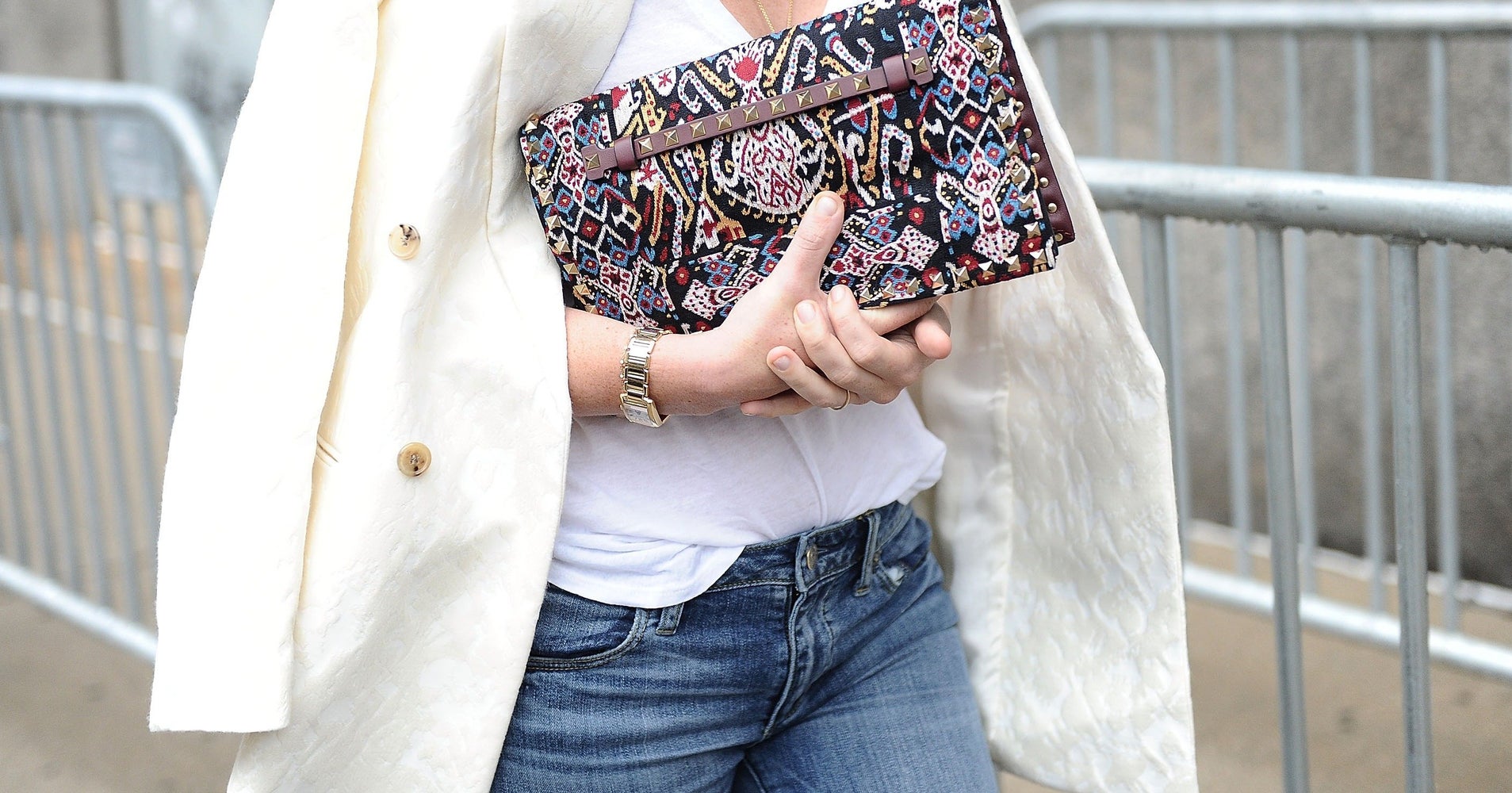 How To Wear The Same Pair Of Jeans All Weekend Long HuffPost