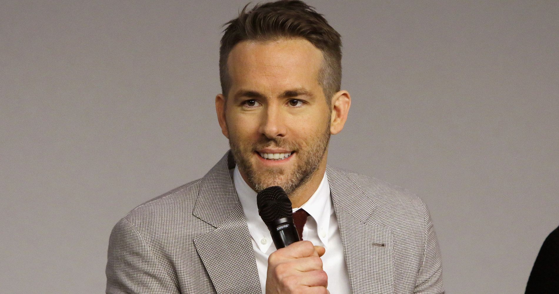 Sexiest Dad Alive Ryan Reynolds Gets Real About Having A Daughter Huffpost