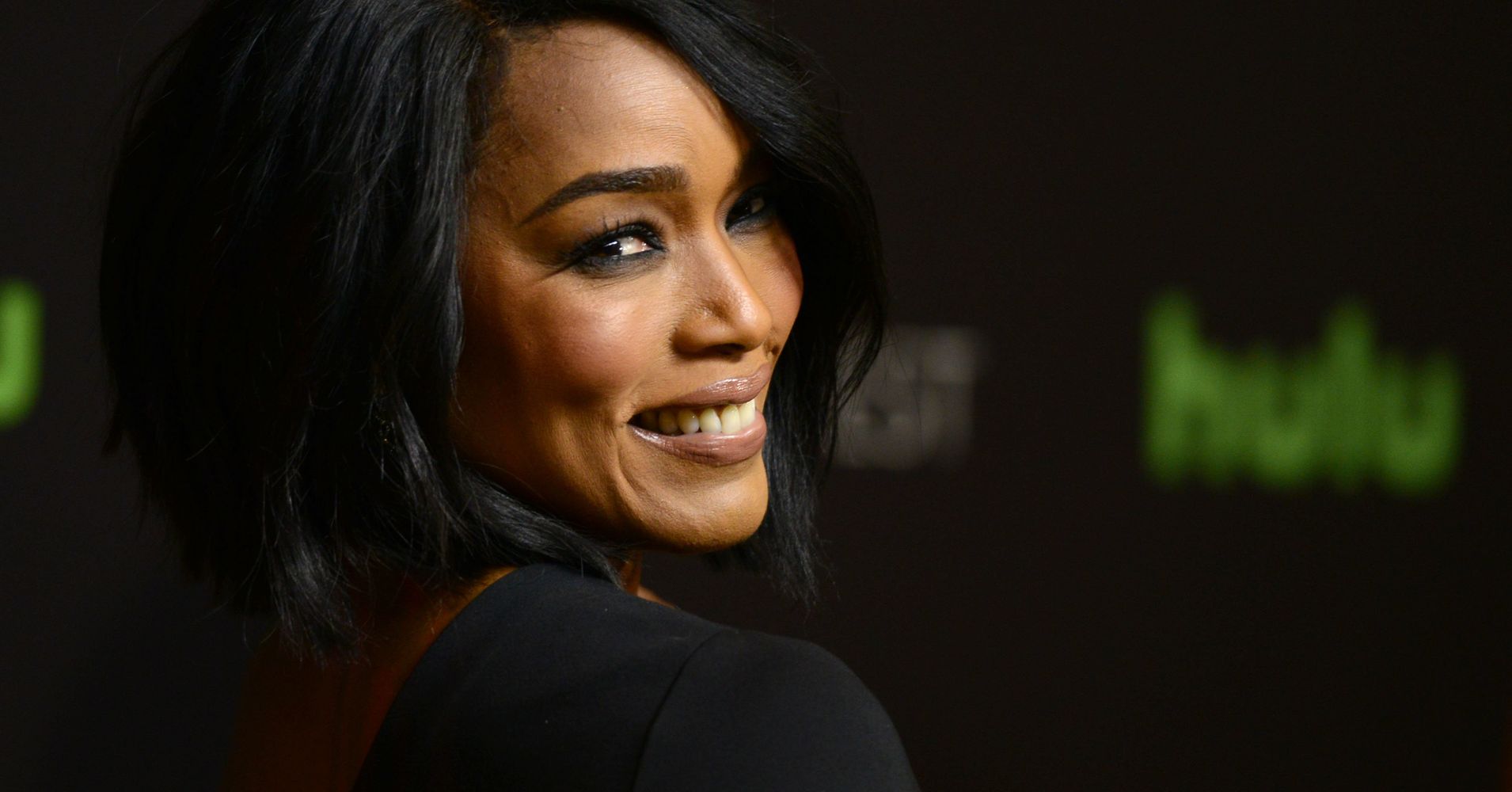 Angela Bassett To Launch New Skin Care Line For Darker Skin | HuffPost