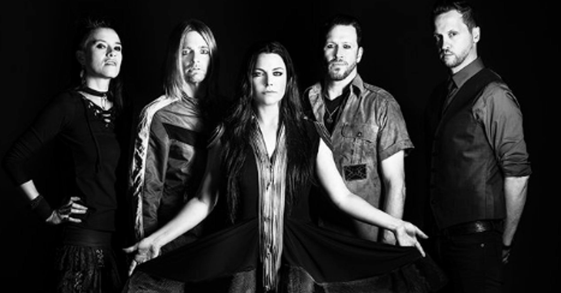 Evanescence, Your Favorite Band From 2003, Is Going Back On Tour This
