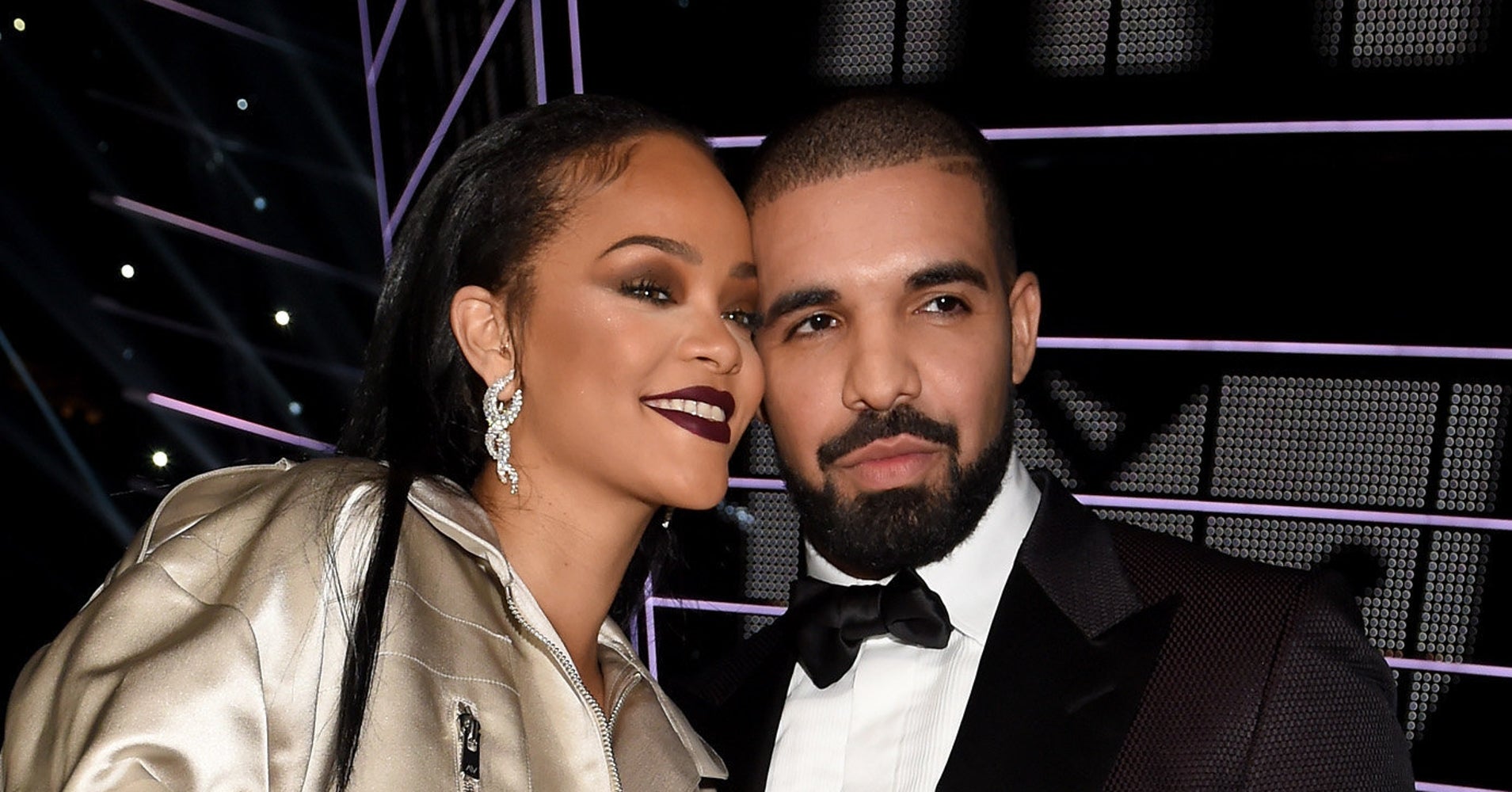 Drake And Rihanna Finally Kiss In Rare Public Display Of Affection