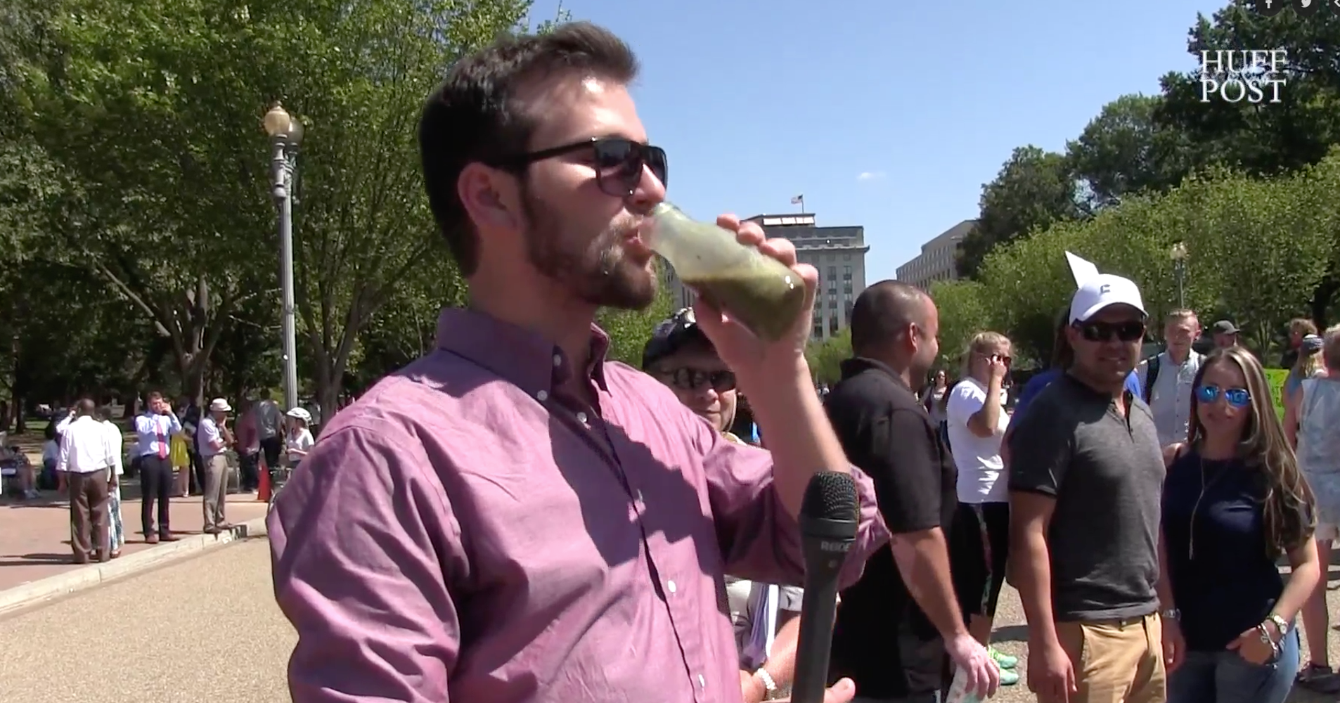 I Tried A Soon To Be Banned Herb In Front Of The White House And Lived To Write This Story Huffpost I Tried A Soon To Be Banned Herb In Front Of The White House And Lived To Write This Story Huffpost