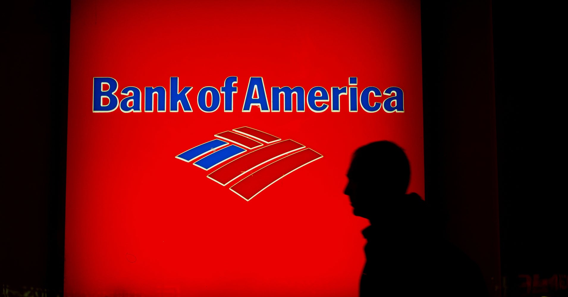 Bank Of America Touts Going Green But Funnels Billions Into Fossil Fuels Huffpost Bank Of America Touts Going Green But Funnels Billions Into Fossil Fuels Huffpost