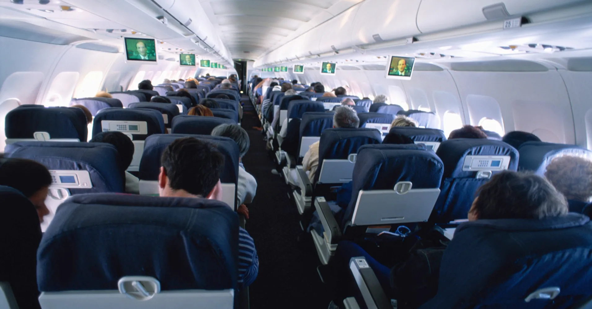 How To Get The Best Seat On An Airplane, According To Flight Attendants