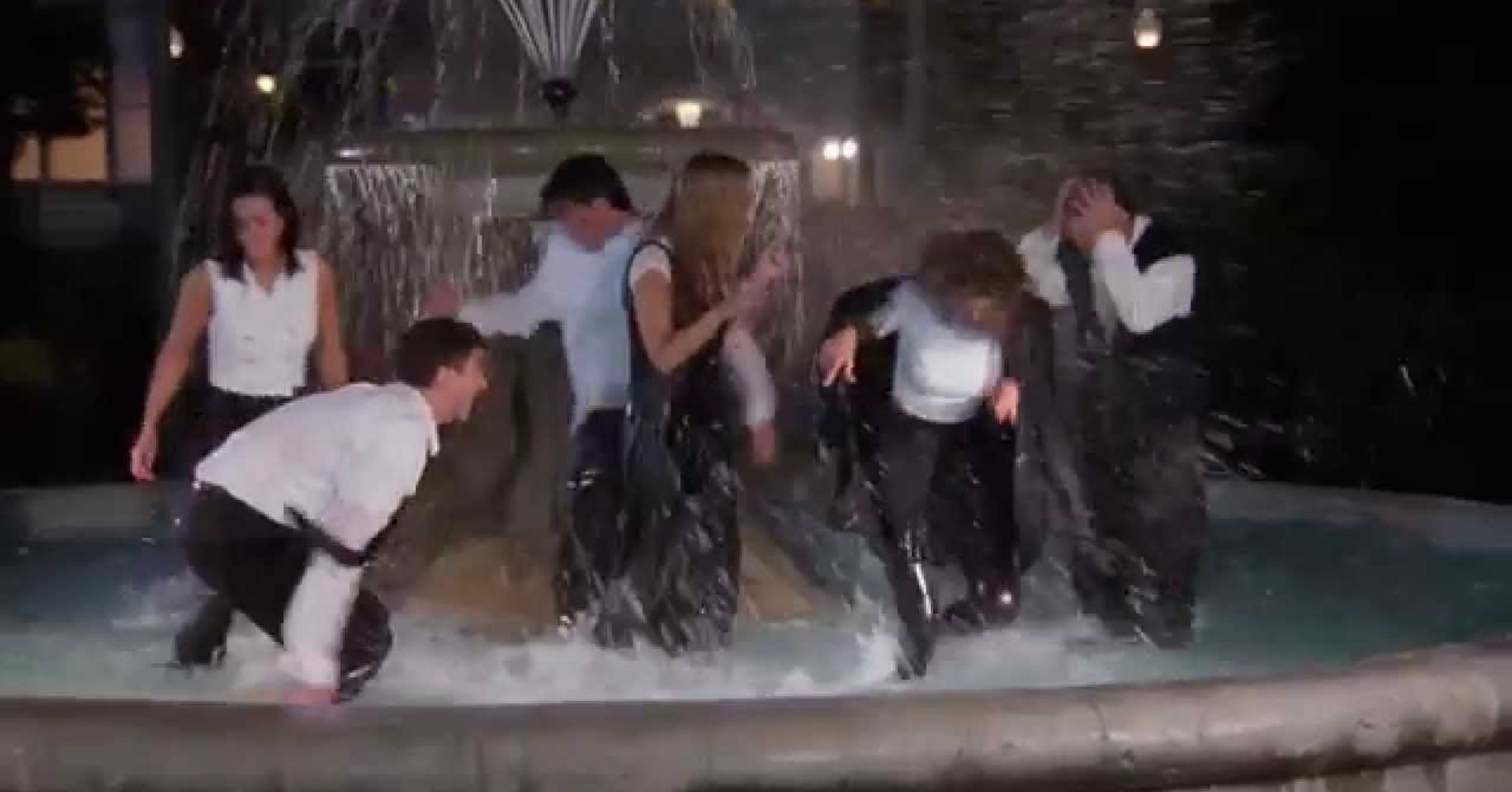 Jennifer Aniston Says 'Friends' Cast Didn't Really Like Their Theme Song HuffPost