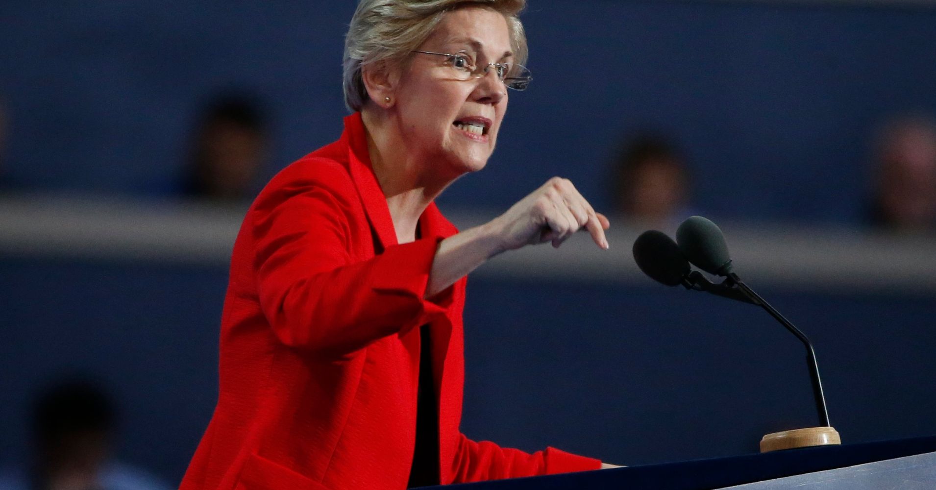 Elizabeth Warren Was Not Pleased With Donald Trumps Economic Policy Speech Huffpost 9351