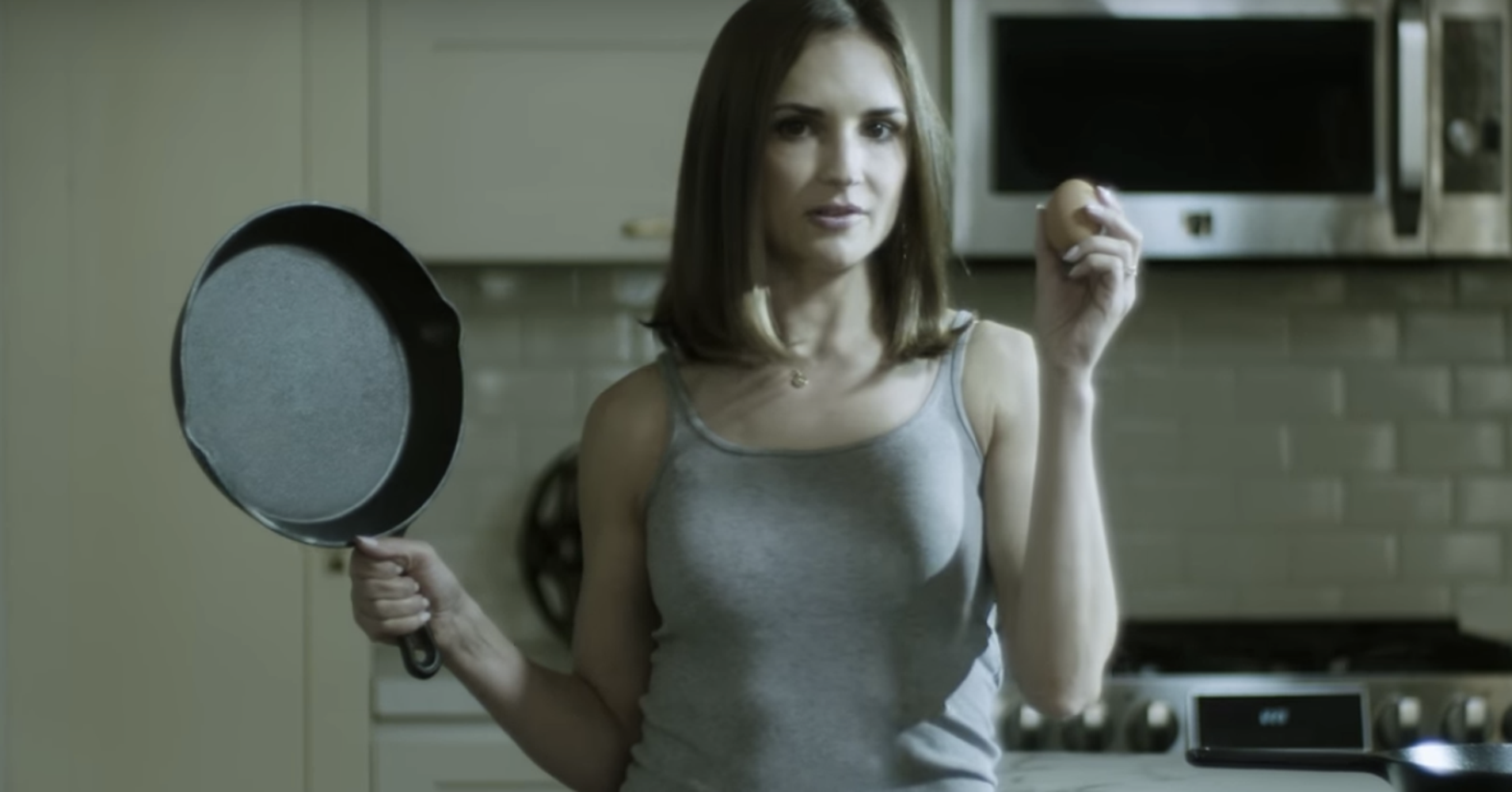 Rachael Leigh Cook Remixes That Famous 'Brain On Drugs' Commercial