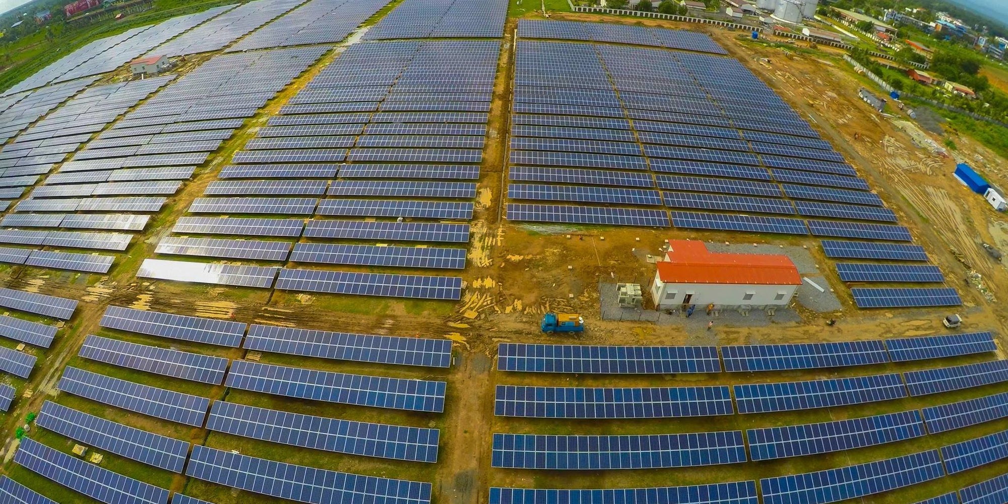 India Is Home To The World's First Completely Solar-Powered Airport 