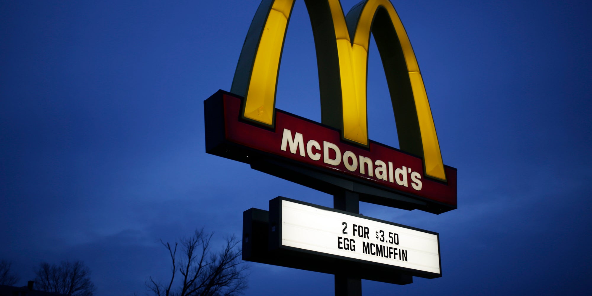 McDonald’s Employee’s Incredible Gesture Goes Viral For Good Reason