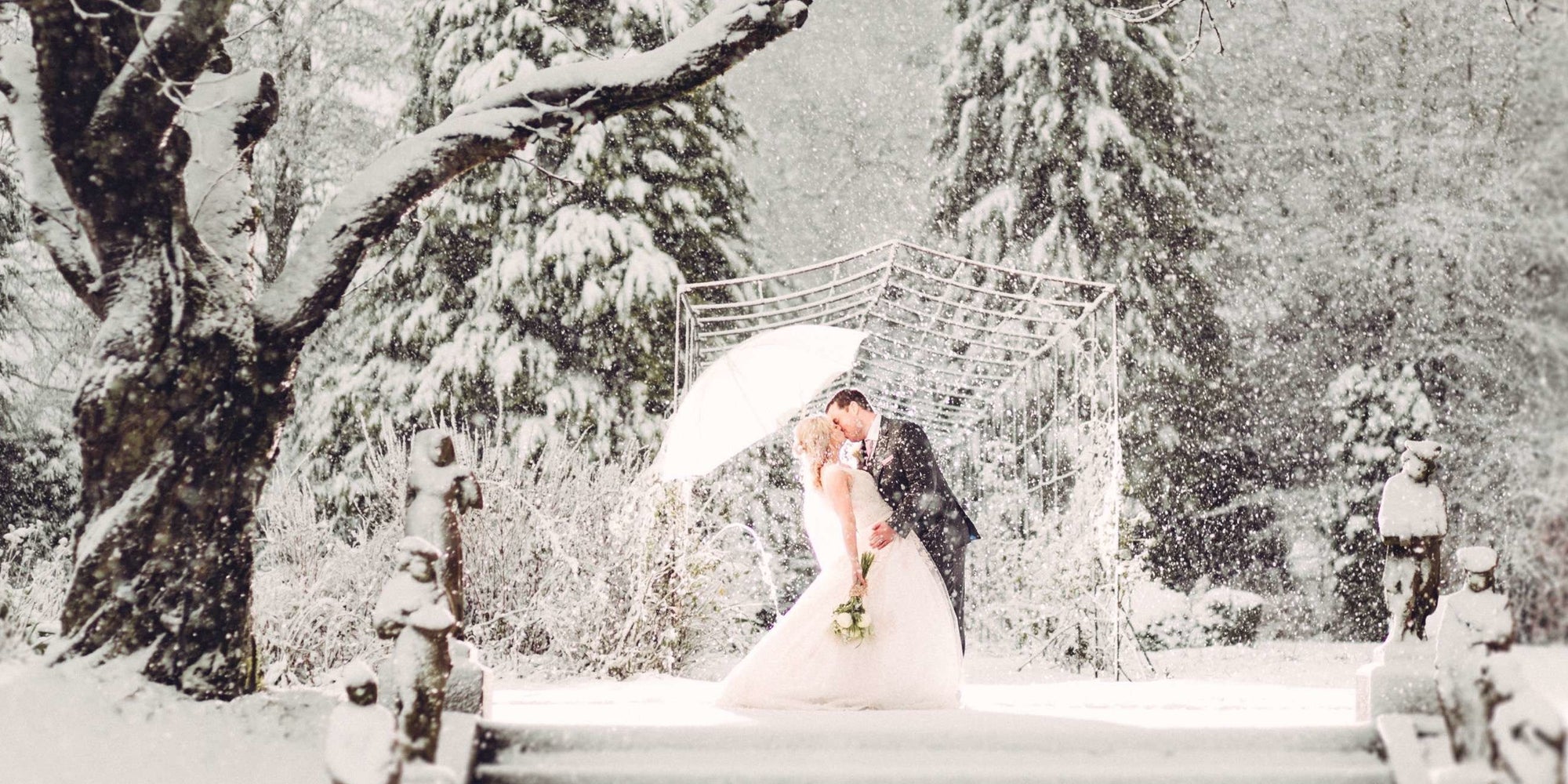 These Snowy Wedding Photos Are Everything That's Wonderful About Winter