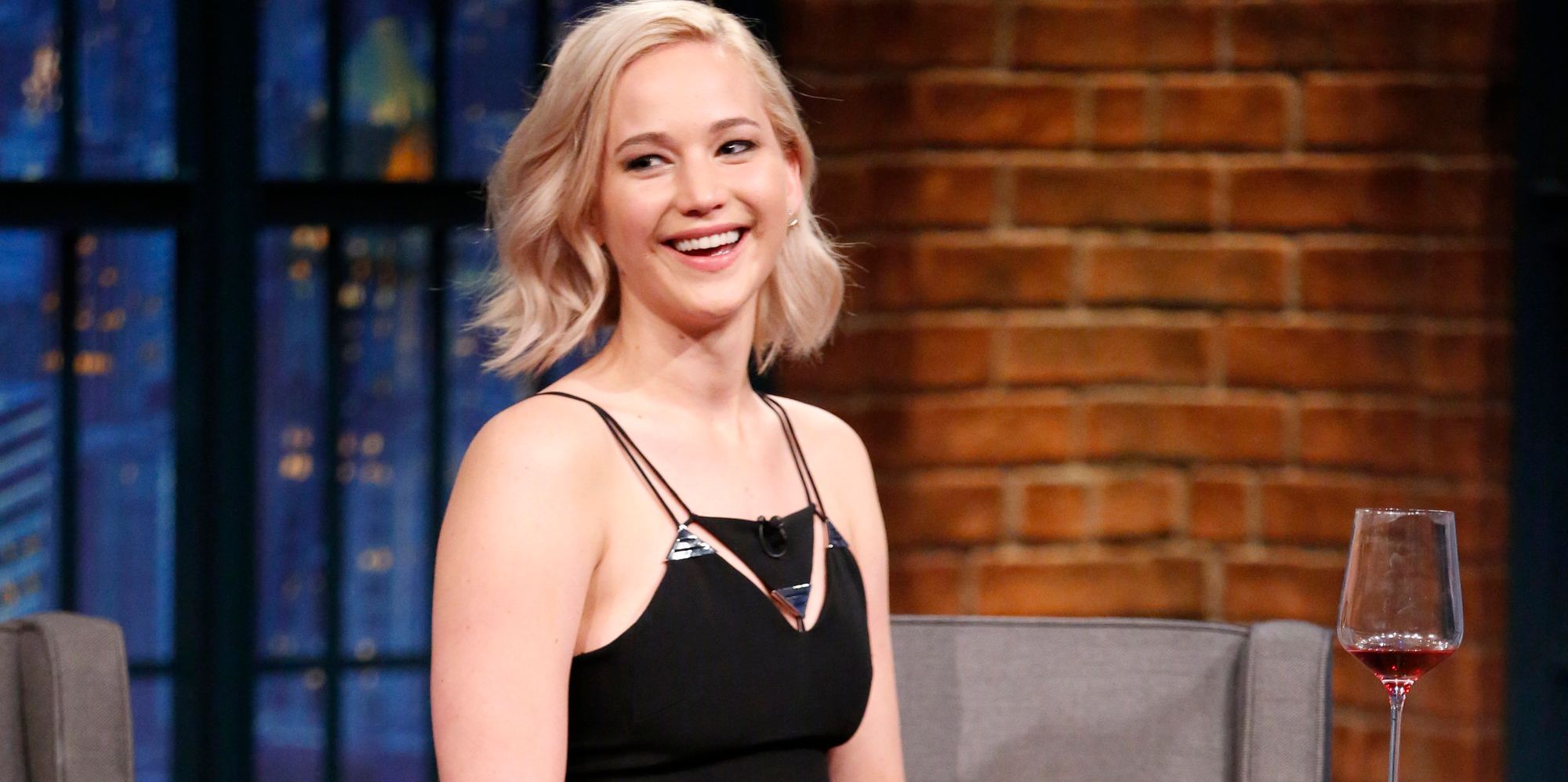 Jennifer Lawrence Opens Up About Sex Scene With Chris Pratt On Late Night The Huffington Post 