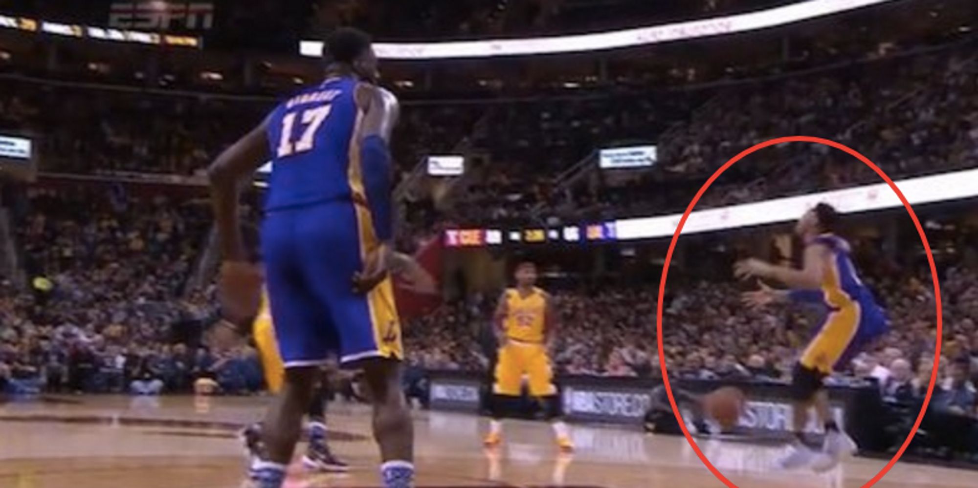 LeBron Commemorates Kobe's Career By Rifling Pass At D'Angelo Russell's Groin | The ...2000 x 999