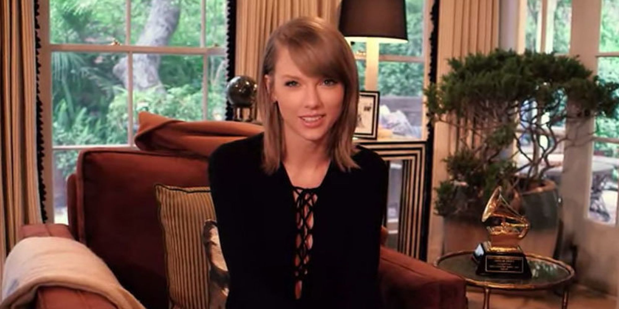 Taylor Swift Answers Vogues 73 Questions Blasts Slut Shaming And Reveals Romantic Surprise