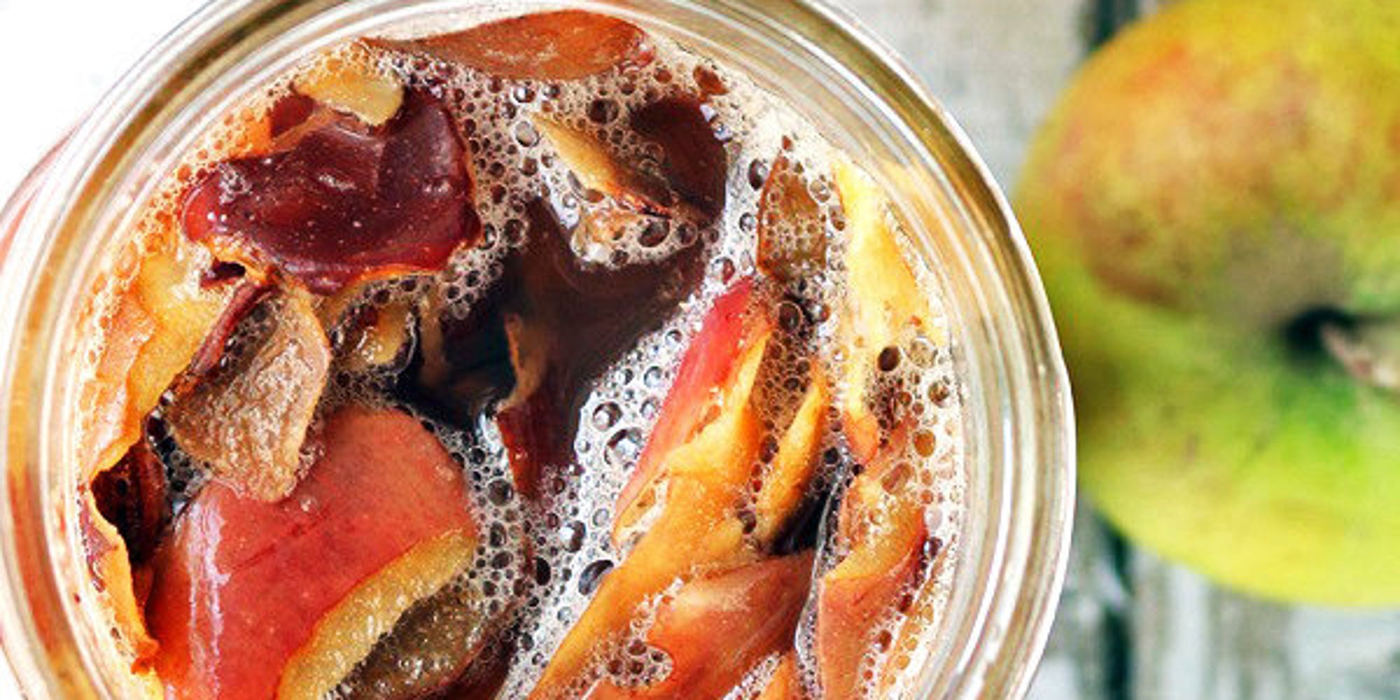 Save Your Apple Cores To Make Your Own Apple Cider Vinegar The
