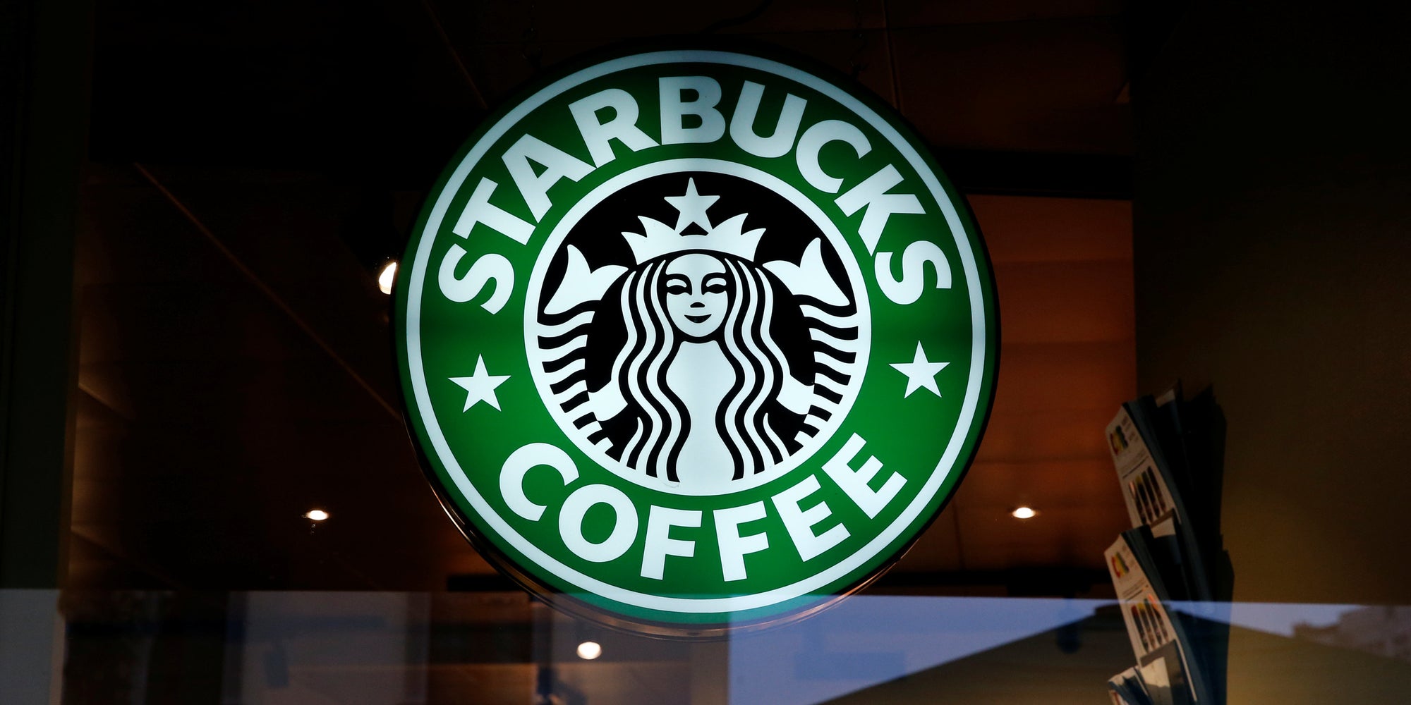 Starbucks To Stop Throwing Out Perfectly Good Food By 2019 - Huffington Post
