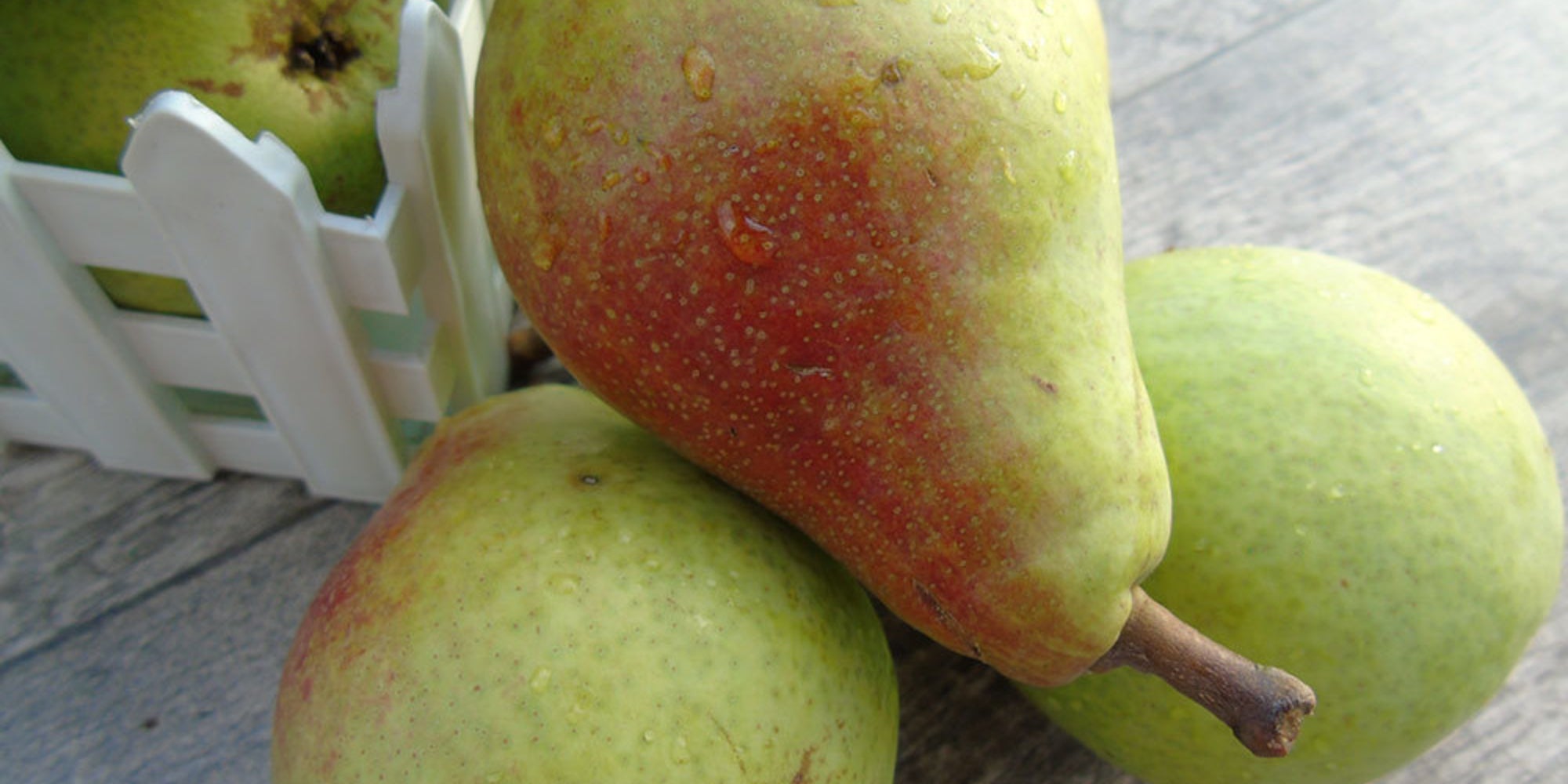 Apple! Why You Should Be Eating a Pear a Day