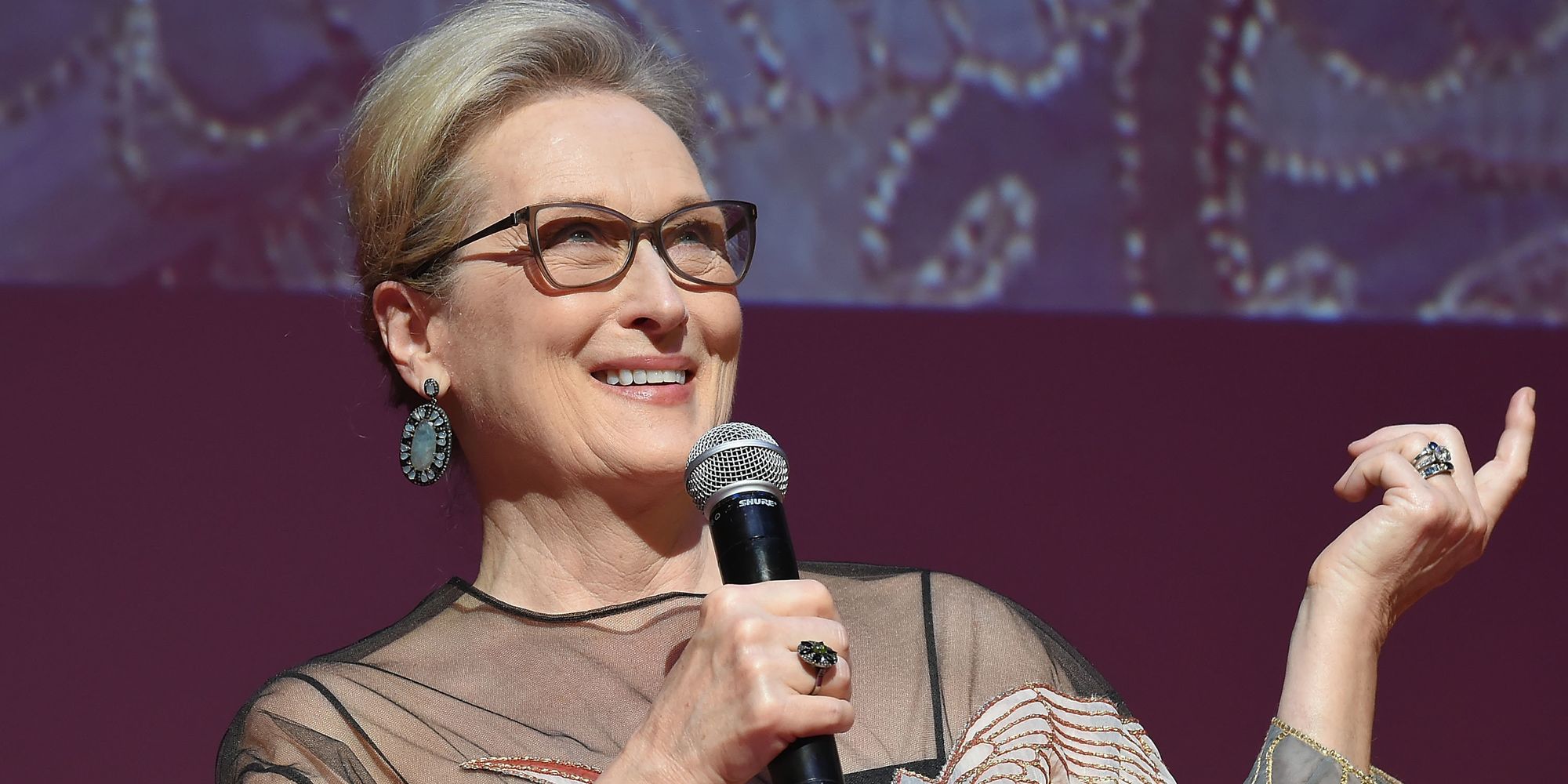 Watch Meryl Streep Sing Hilariously Horribly In Deleted Scene - Huffington Post