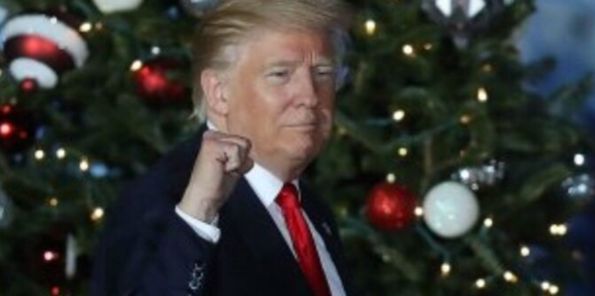 Tweeters Mock Donald Trump's 'Lazy Screencap' Christmas Message