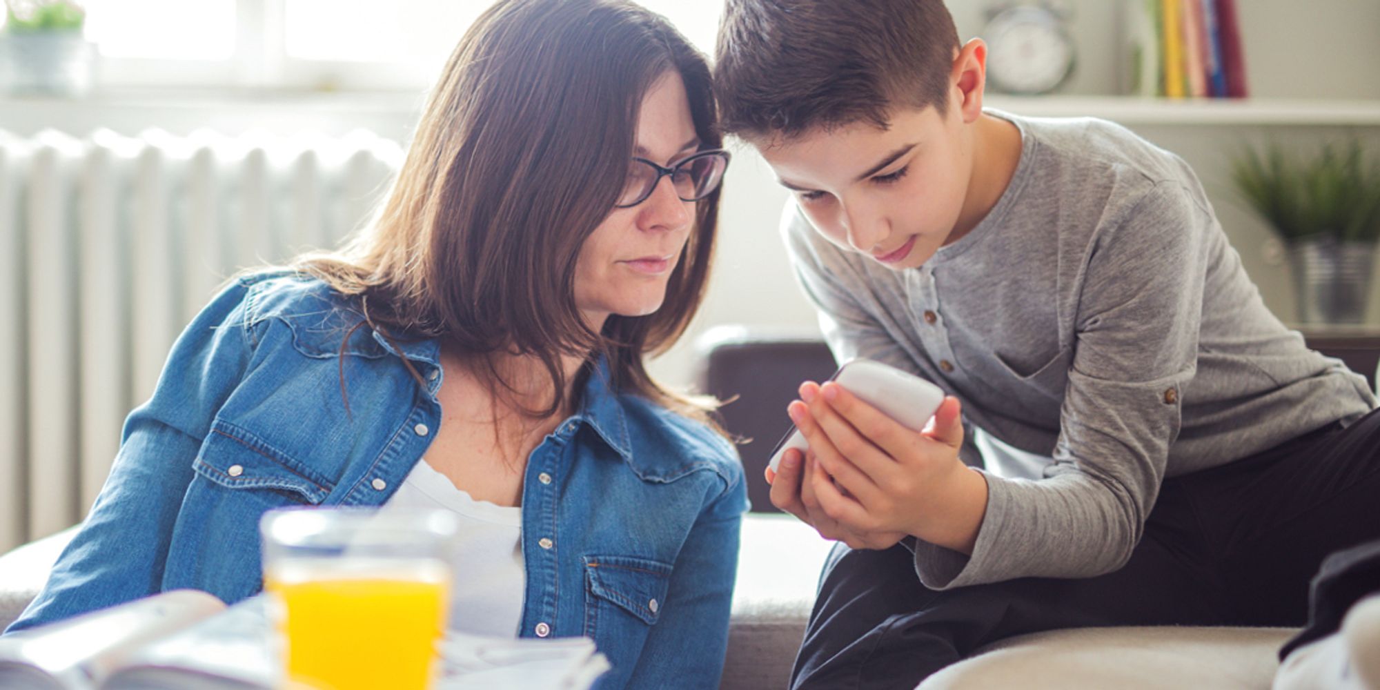 Parent-vs.-Gadget Grudgematch: Can Tech Raise Your Kids Better Than You?