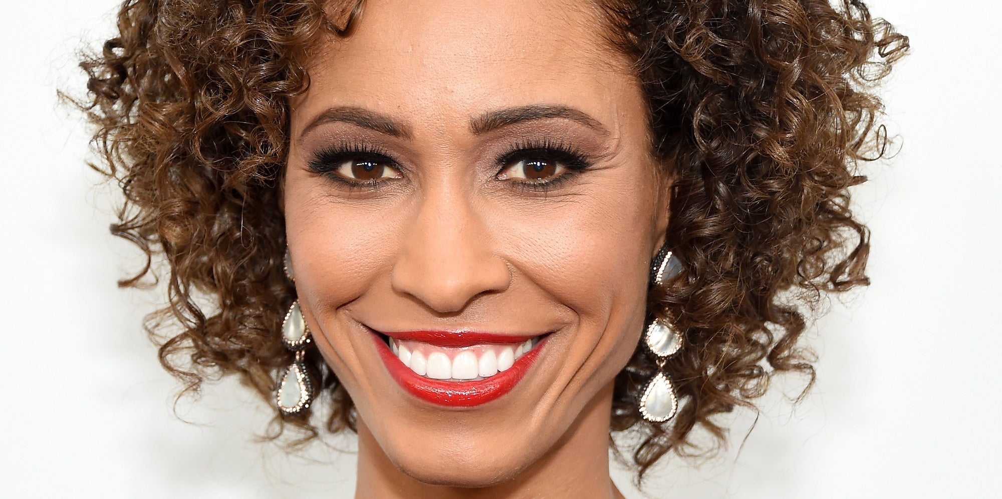 Sage Steele Gets Justifiably Roasted For Complaining About Airport ...