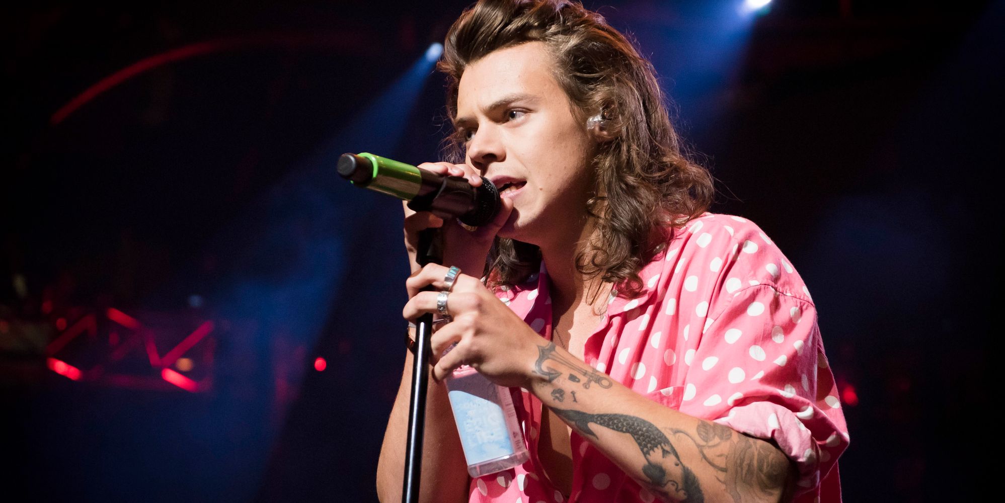 Harry Styles' Debut Solo Album 'Sounds Like David Bowie And Queen' - Huffington Post UK