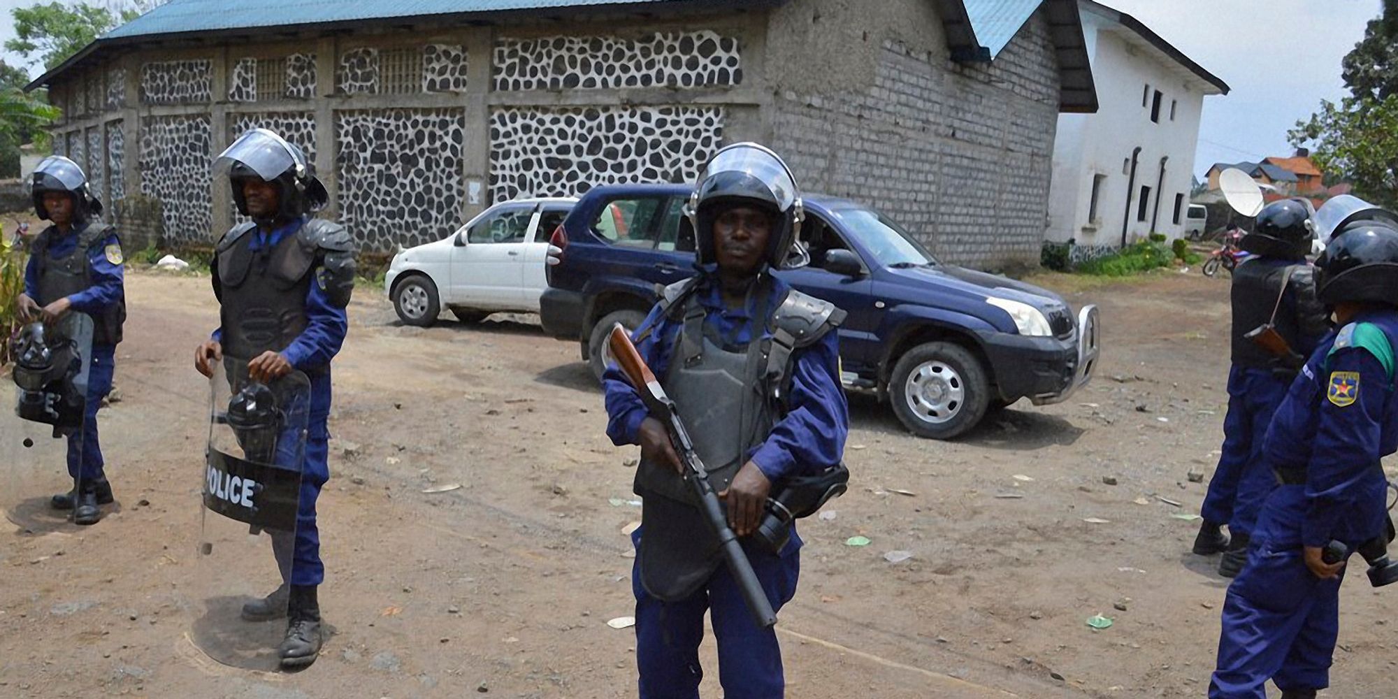 Militia Fighters Decapitate 40 Police Officers In Congo - Huffington Post
