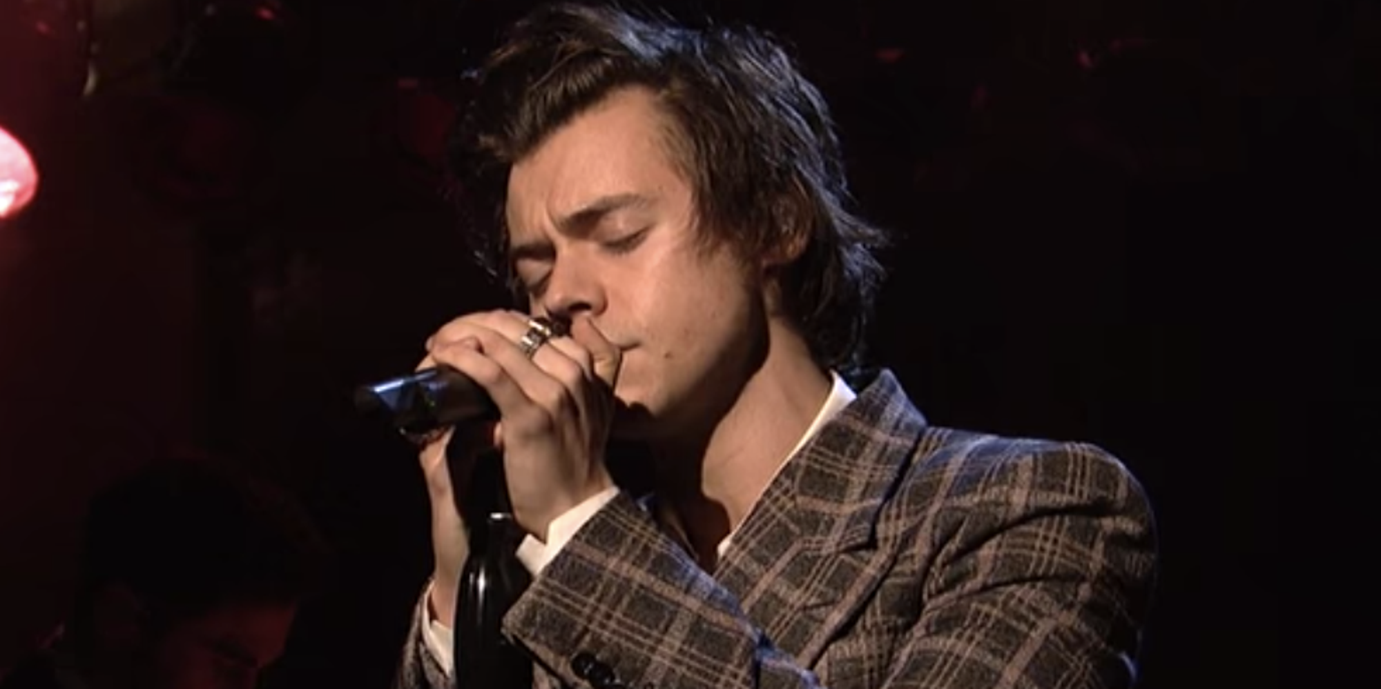 Watch Harry Styles' Powerful Breakout Performance On SNL - Huffington Post