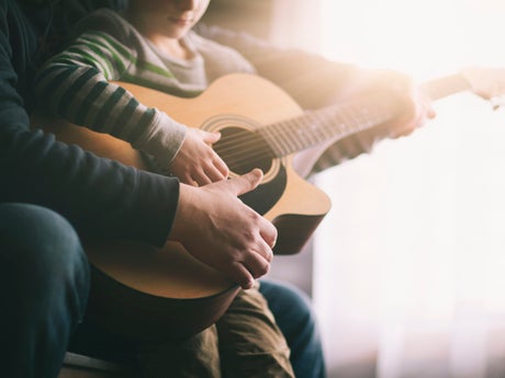 8 Steps To Bonding With Your Stepkids, From Stepparents Who've Been There