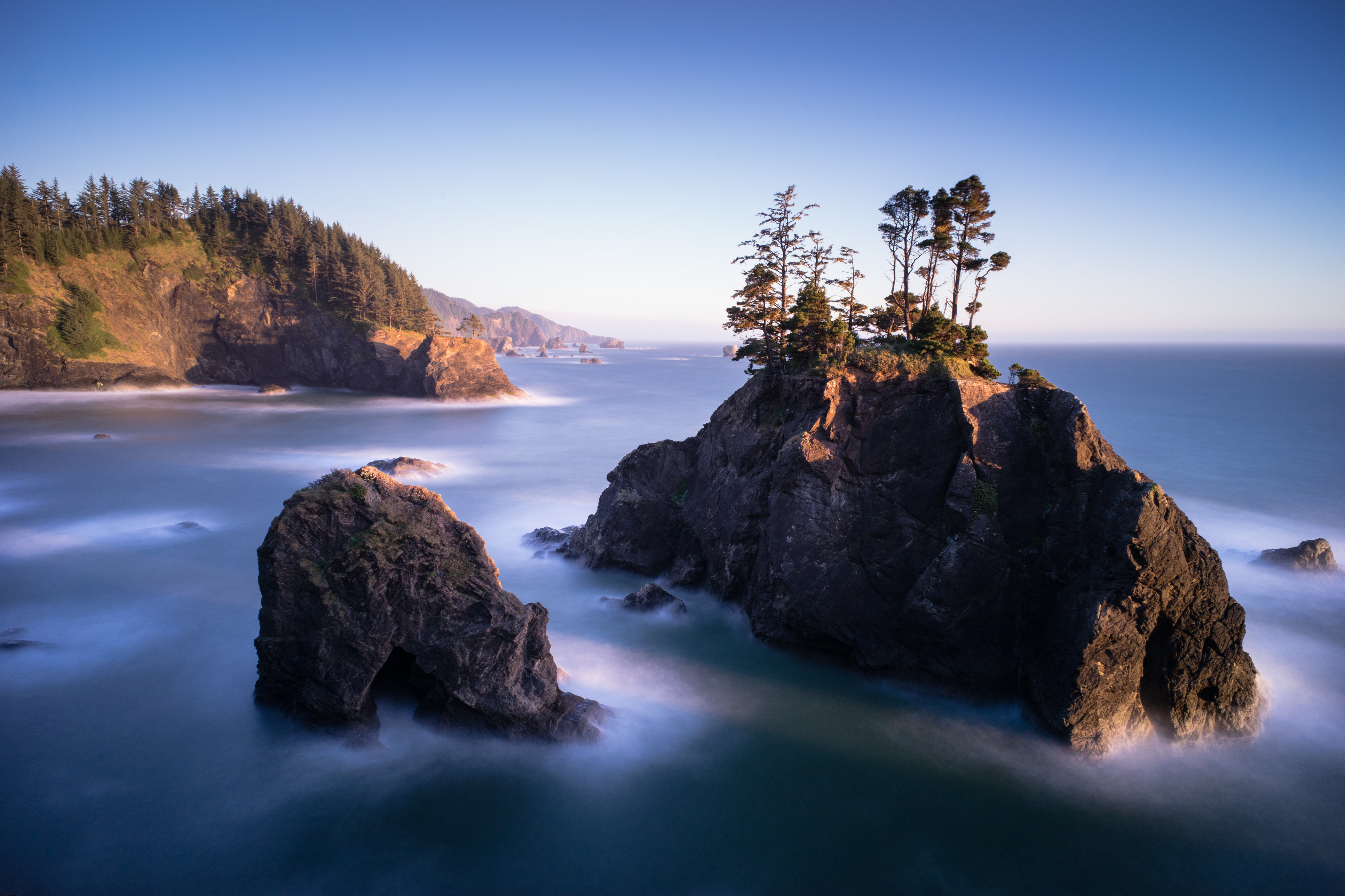 There's a reason Oregon repeatedly appears&nbsp;on <a href="http://www.quietrev.com/these-travel-destinations-prove-that-quiet-doesnt-mean-boring/" target="_blank">introvert to-do lists</a>: Its beaches&nbsp;are <a href="http://www.huffingtonpost.com/2015/11/10/samuel-h-boardman-state-scenic-corridor_n_5589314.html">secluded&nbsp;and stunning</a>, with <a href="https://www.tripadvisor.com/Attraction_Review-g51780-d2263265-Reviews-Samuel_H_Boardman_State_Park-Brookings_Oregon.html" target="_blank">incredible sunsets and trails</a>&nbsp;for contemplation alone or with a friend.&nbsp;