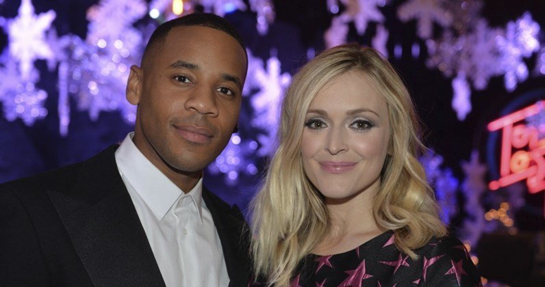 <strong>Reggie Yates and Fearne Cotton host 'Top Of The Pops'</strong>