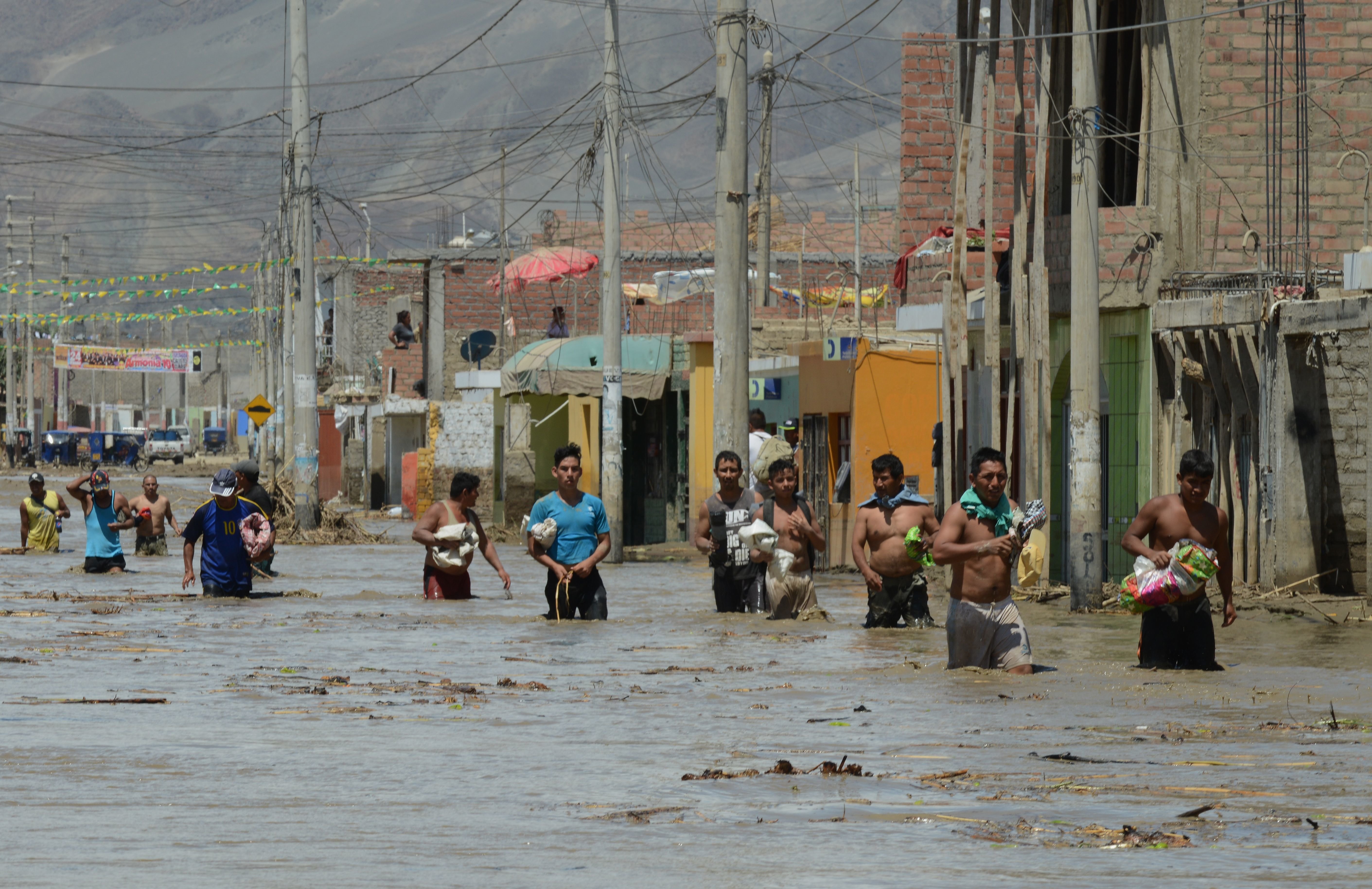 Las brutales imágenes de las inundaciones en Perú