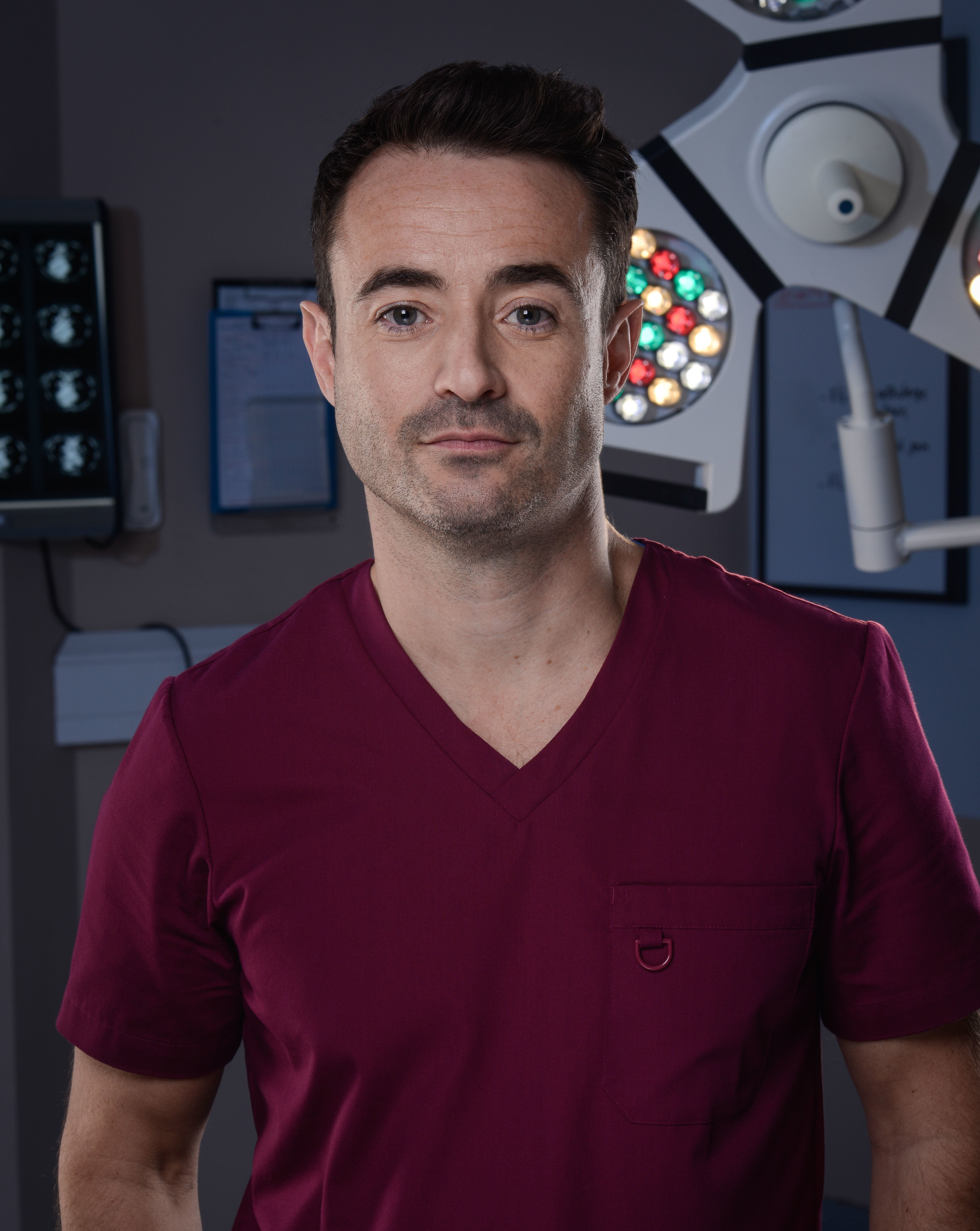 <strong>Joe McFadden plays&nbsp;Raf di Lucca on 'Holby City'</strong>