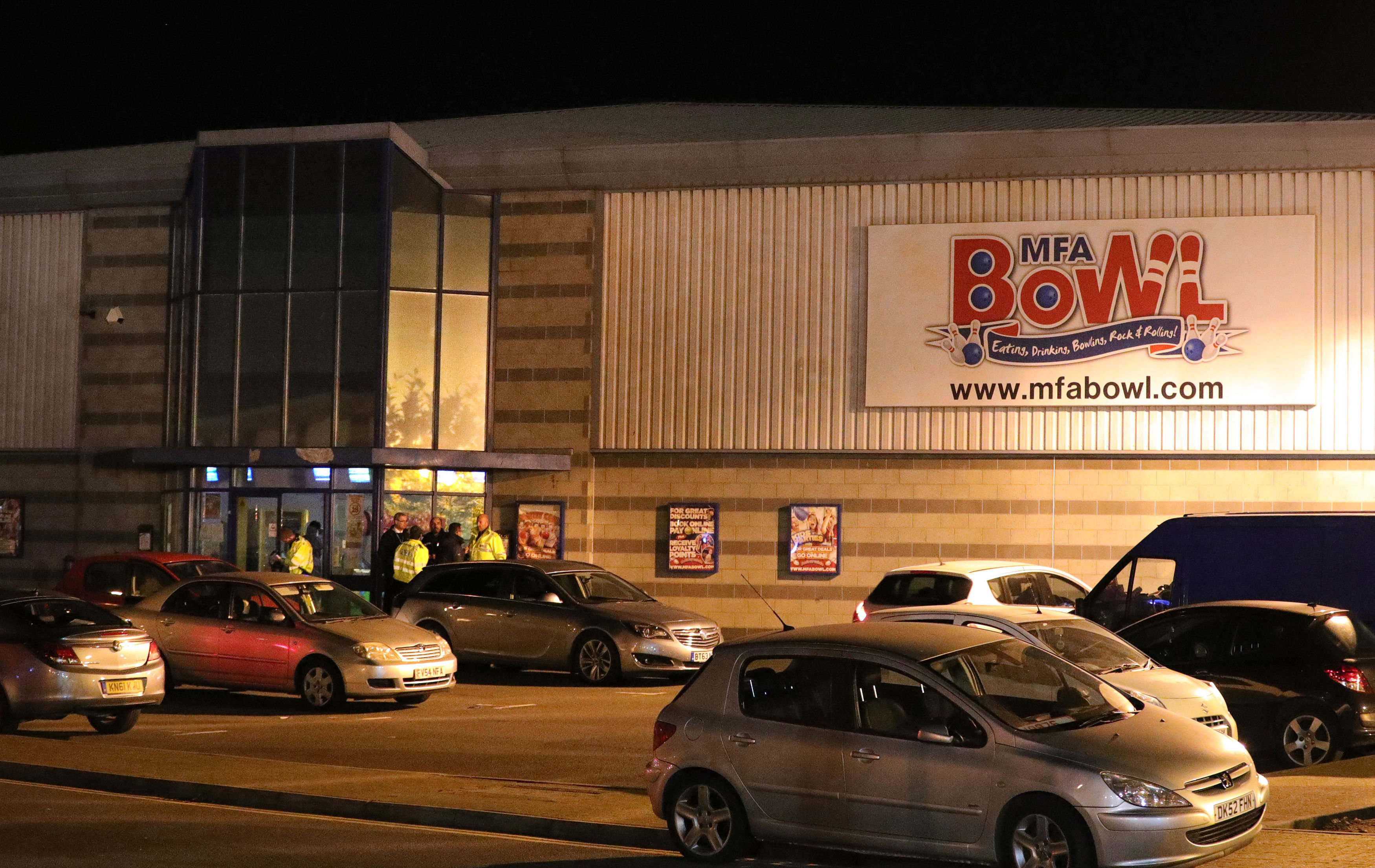 <strong>Police at the scene at Bermuda Park in Nuneaton</strong>