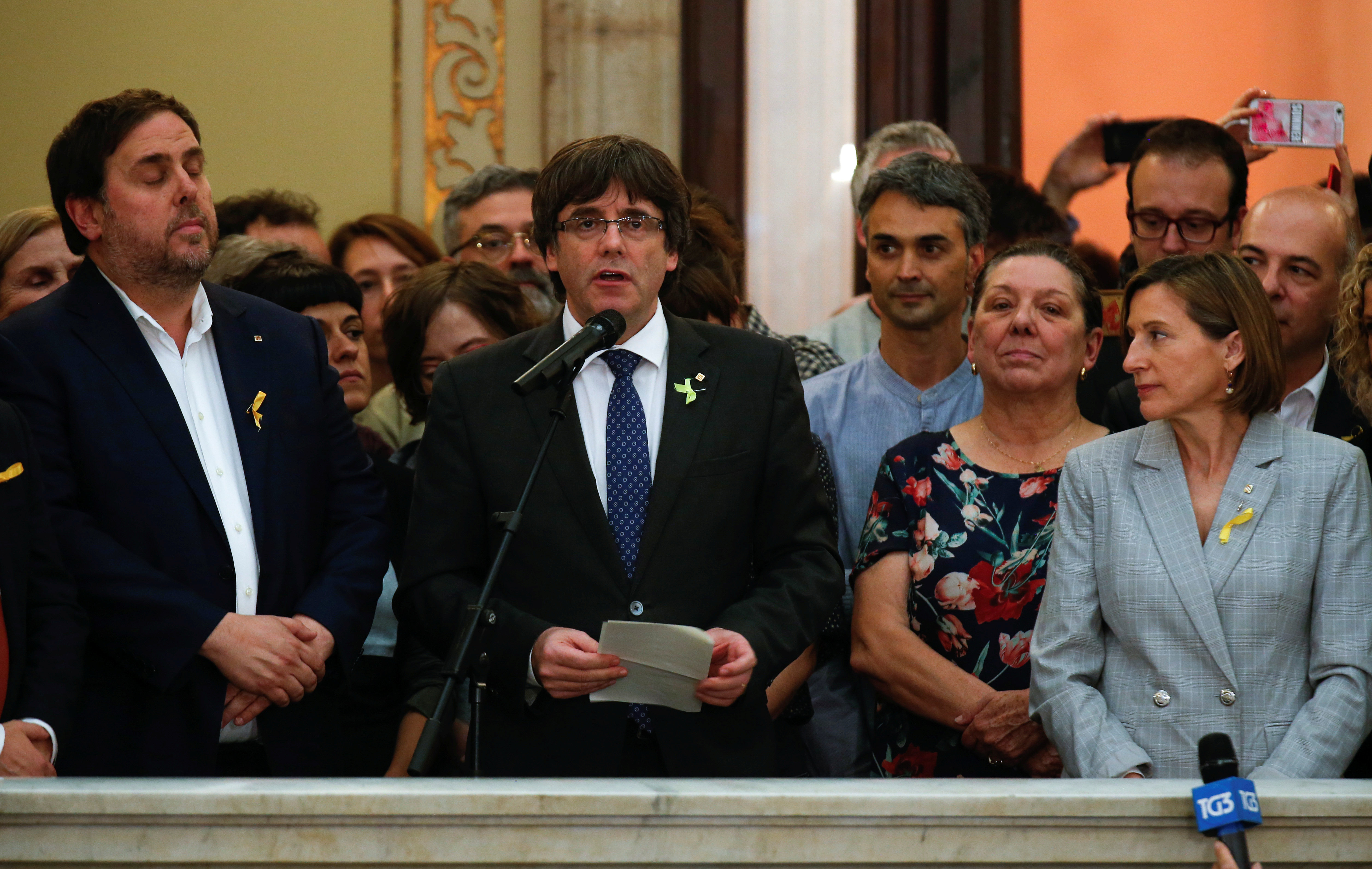 <strong>Carles Puigdemont speaks during a ceremony on Friday after the regional parliament&nbsp;passed its motion&nbsp;</strong>
