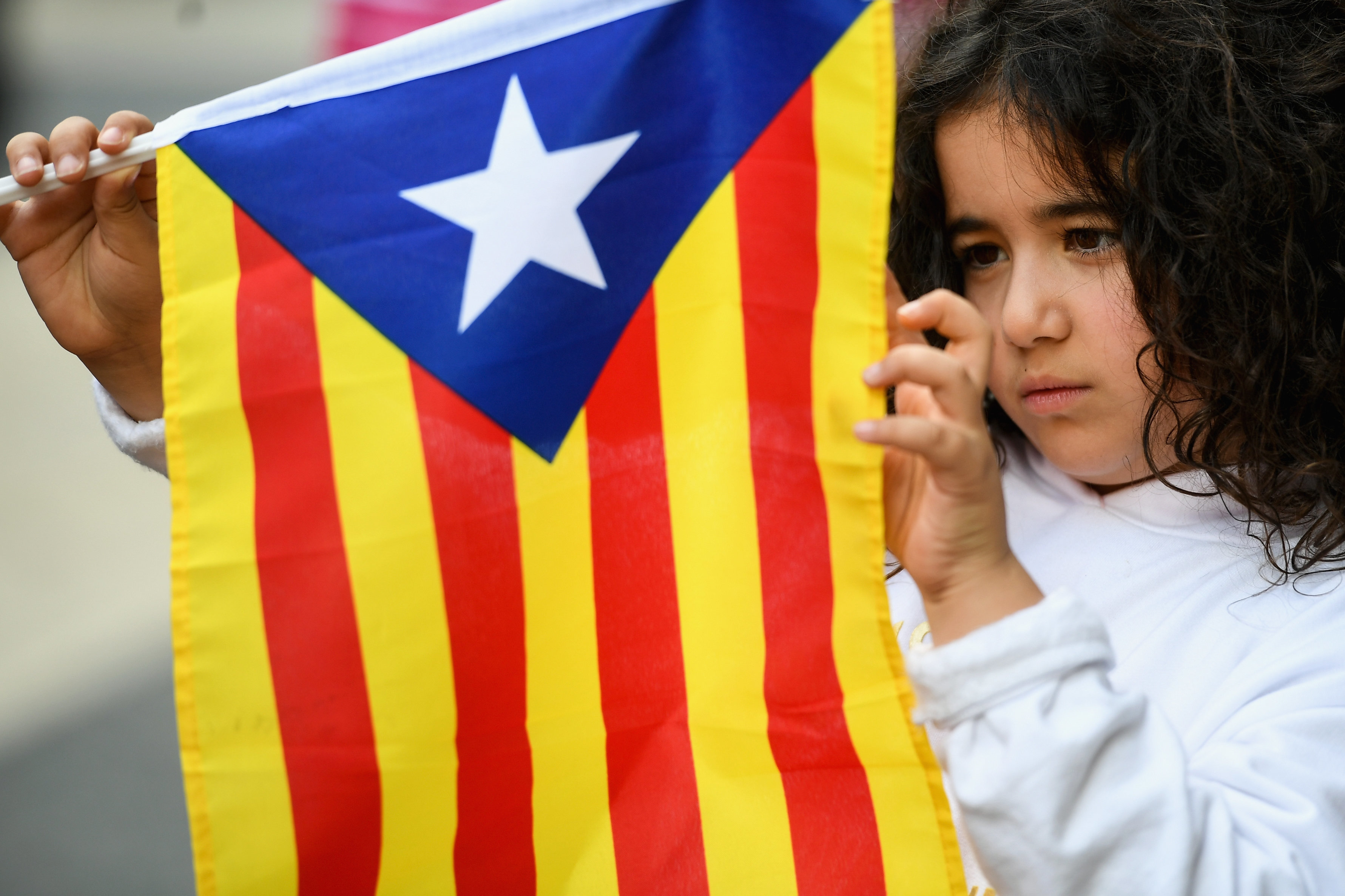 Catalan independence supporters gather outside of the Palau Catalan Regional Government Building on&nbsp;Saturday