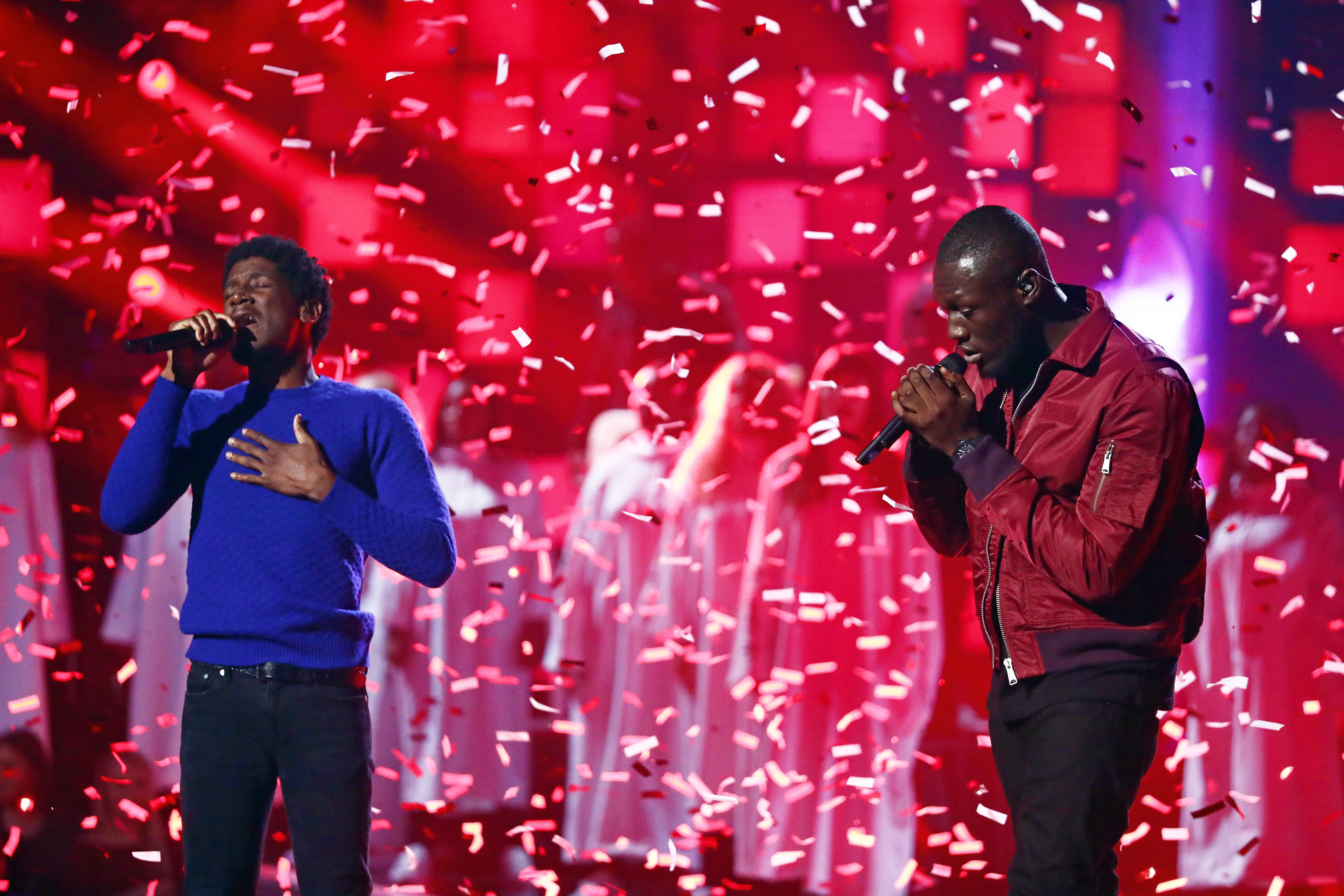 <strong>﻿Labrinth and MNEK on 'The X Factor'</strong>