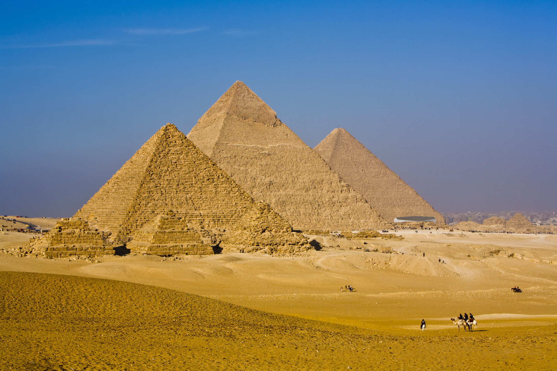 <strong>The Great Pyramid&nbsp;soars to a height of 479 feet</strong>